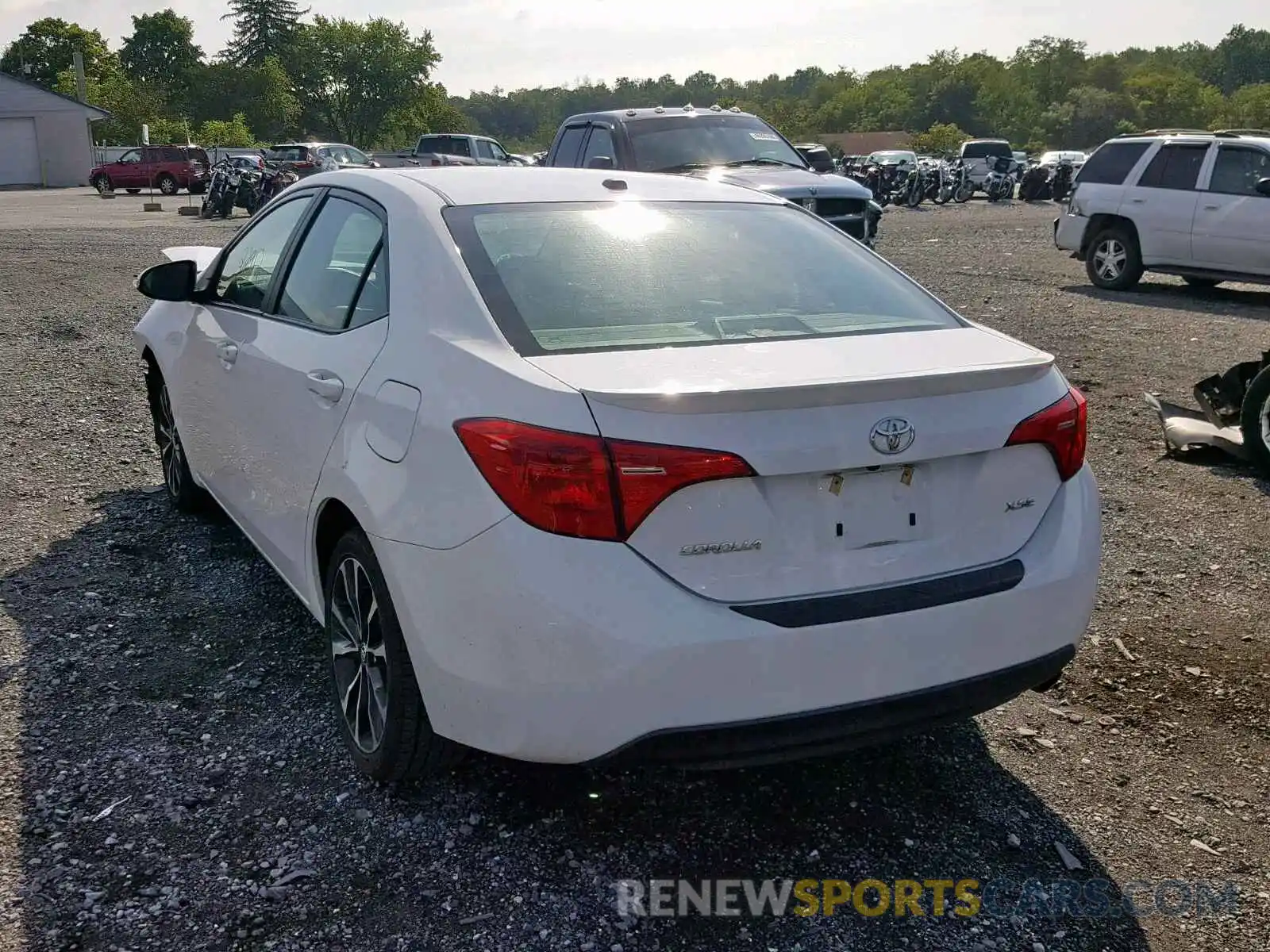 3 Photograph of a damaged car 2T1BURHE4KC132379 TOYOTA COROLLA 2019