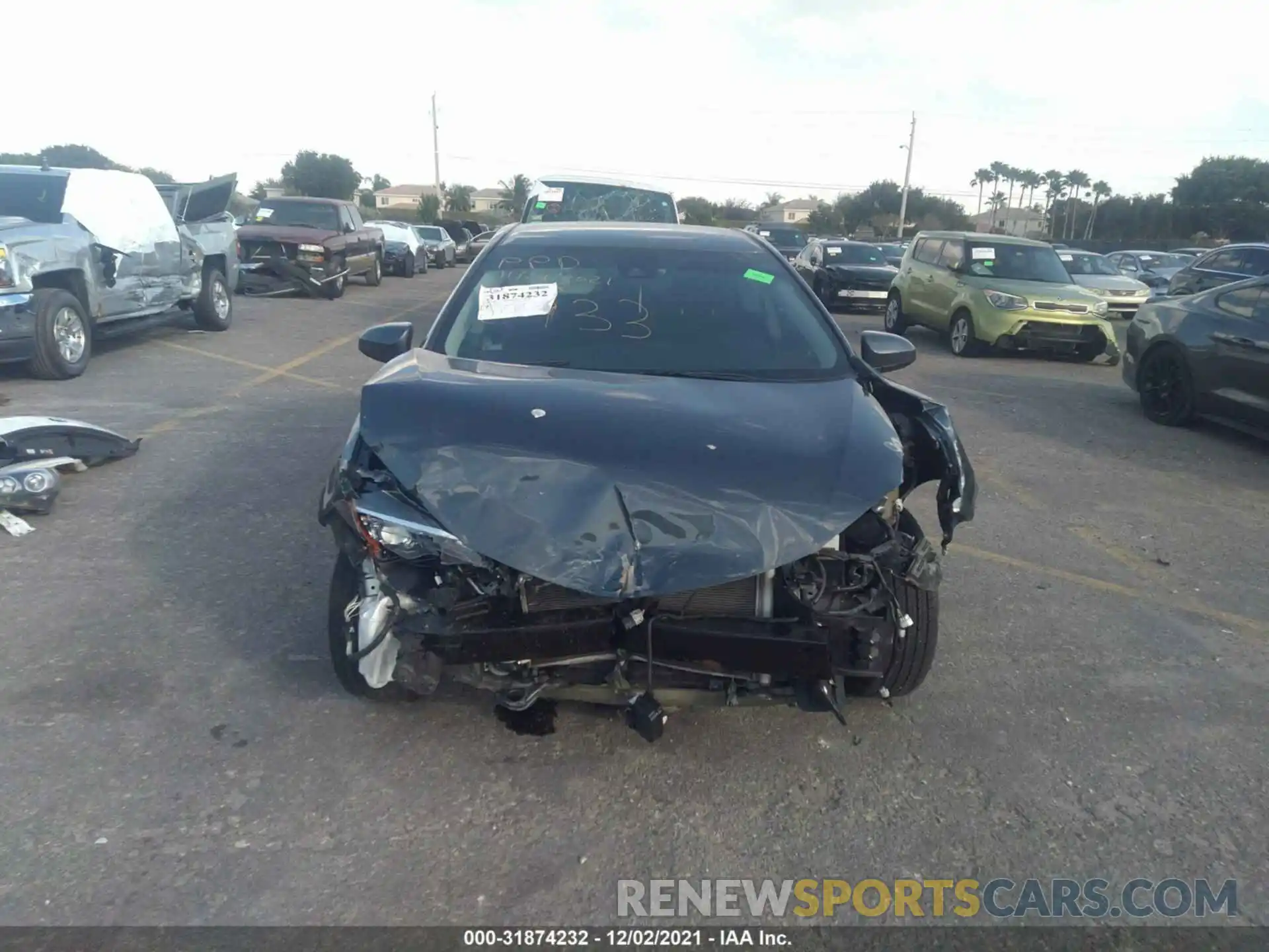 6 Photograph of a damaged car 2T1BURHE4KC132933 TOYOTA COROLLA 2019