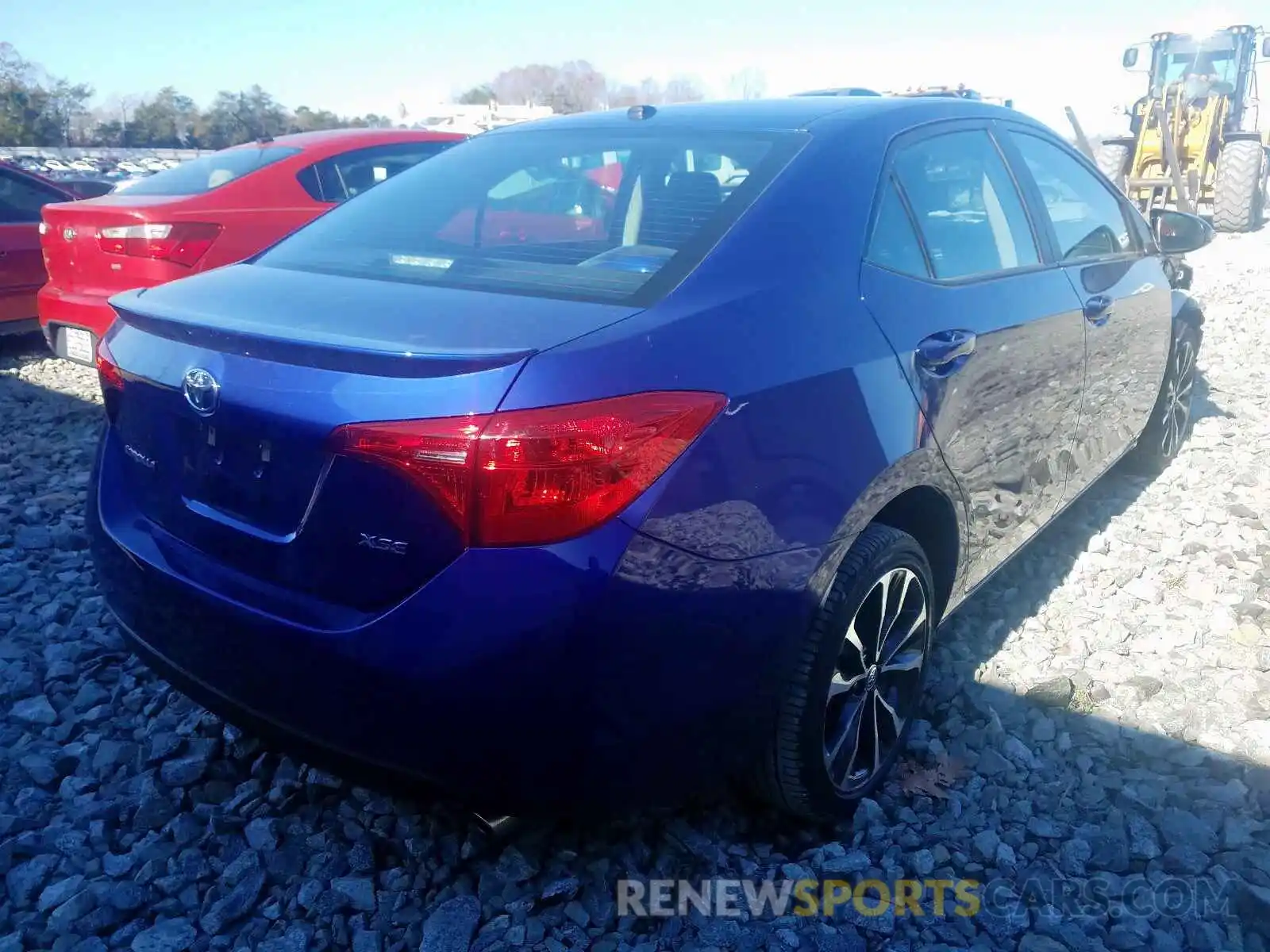 4 Photograph of a damaged car 2T1BURHE4KC133175 TOYOTA COROLLA 2019