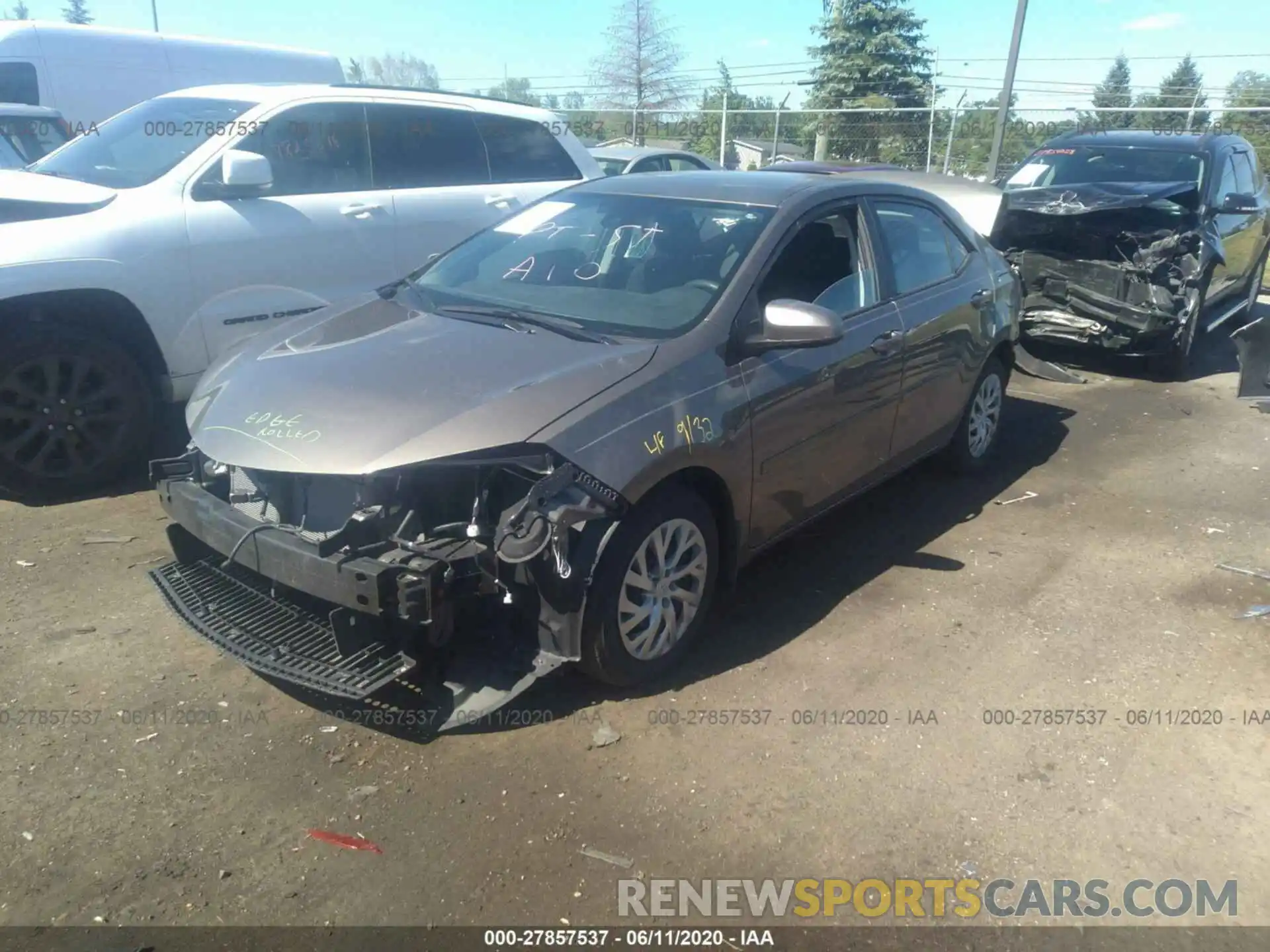 2 Photograph of a damaged car 2T1BURHE4KC134746 TOYOTA COROLLA 2019