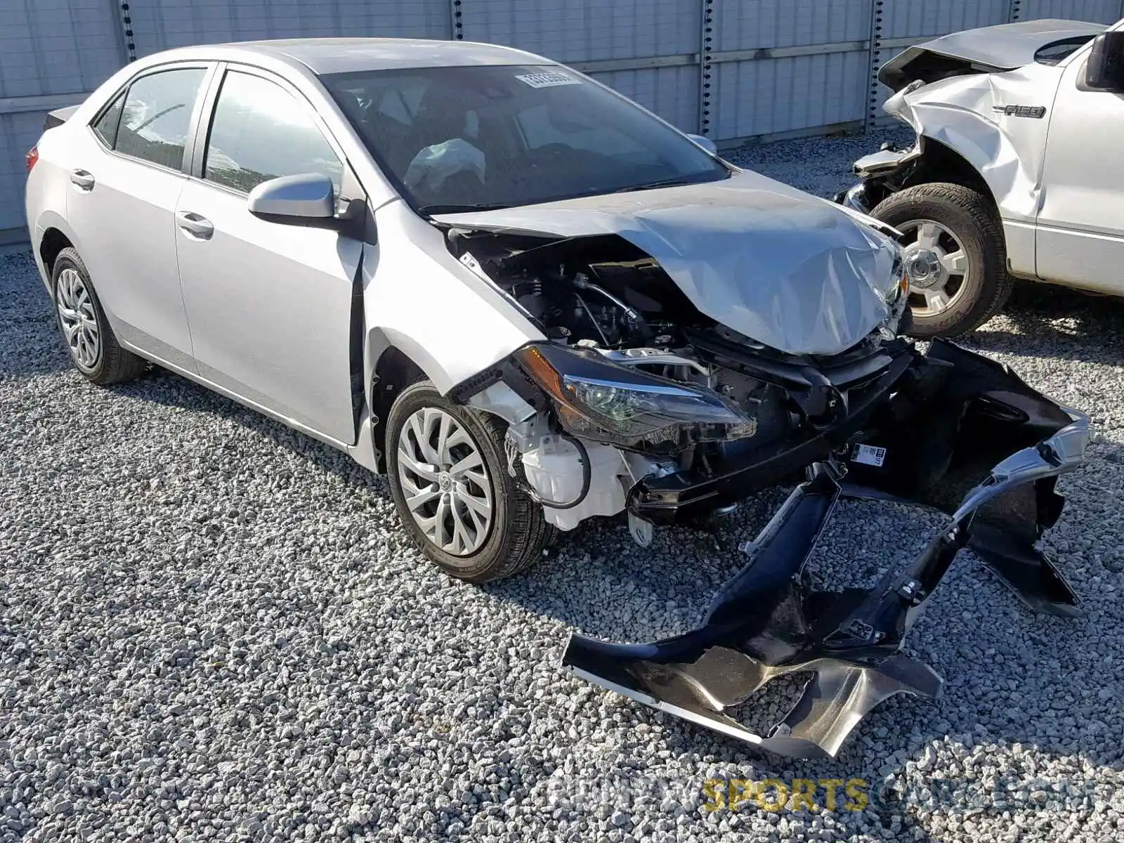 1 Photograph of a damaged car 2T1BURHE4KC135430 TOYOTA COROLLA 2019