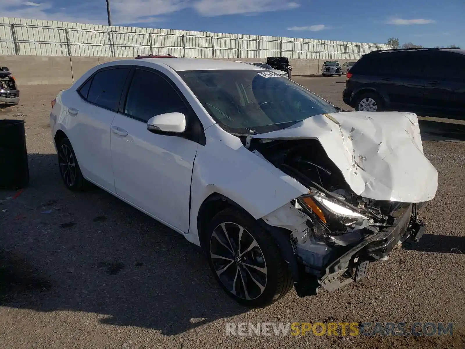 1 Photograph of a damaged car 2T1BURHE4KC135587 TOYOTA COROLLA 2019