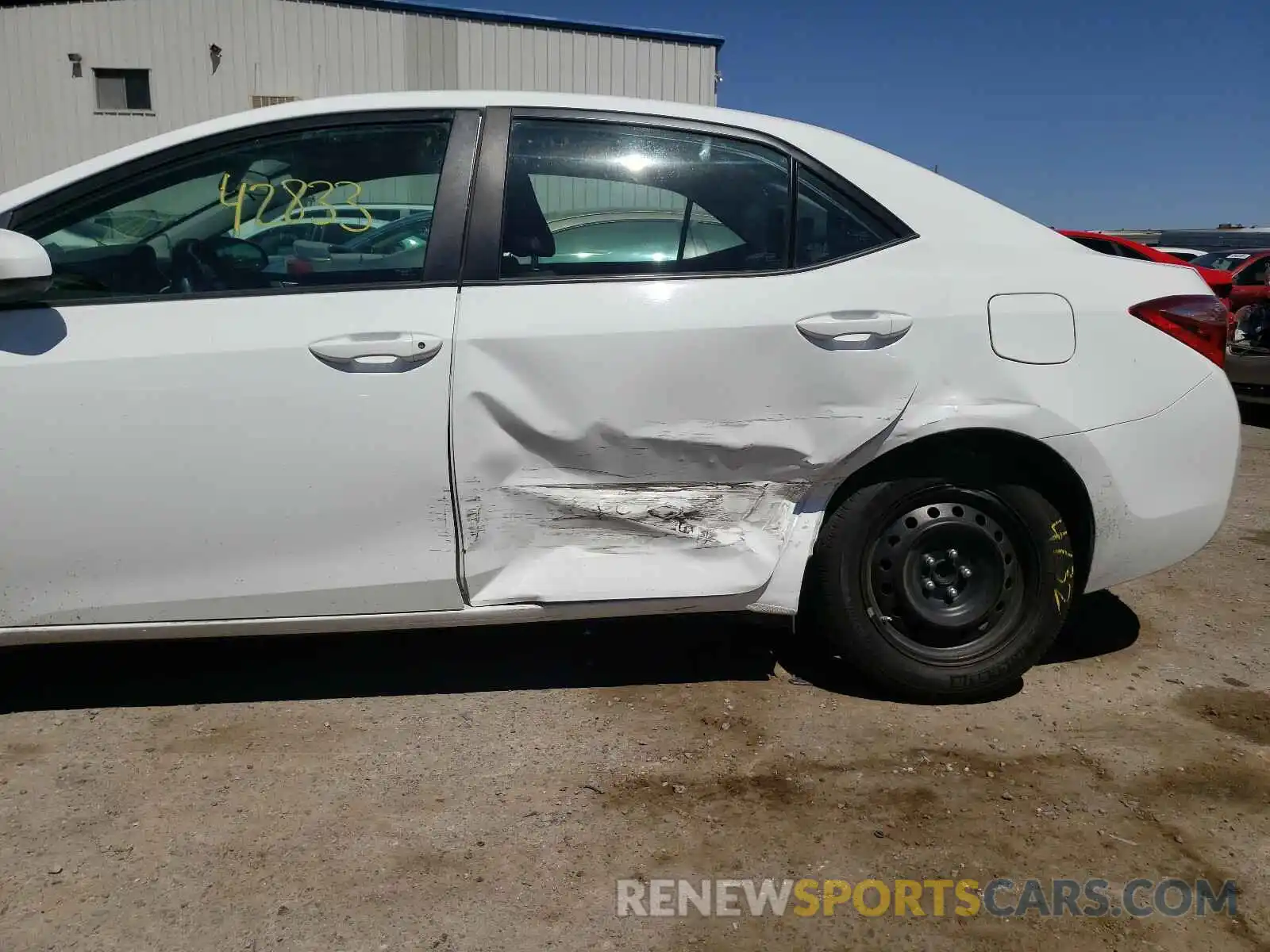 9 Photograph of a damaged car 2T1BURHE4KC135864 TOYOTA COROLLA 2019