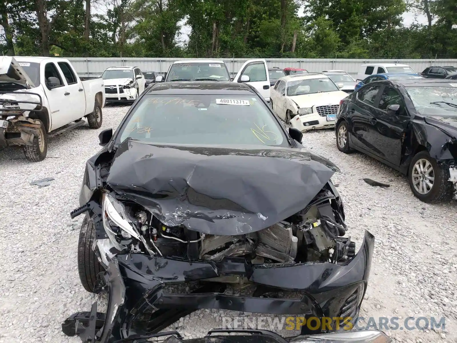 9 Photograph of a damaged car 2T1BURHE4KC136285 TOYOTA COROLLA 2019