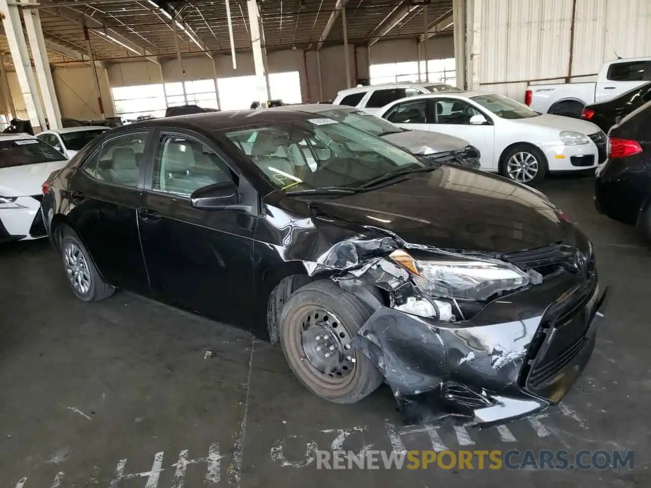 1 Photograph of a damaged car 2T1BURHE4KC136433 TOYOTA COROLLA 2019