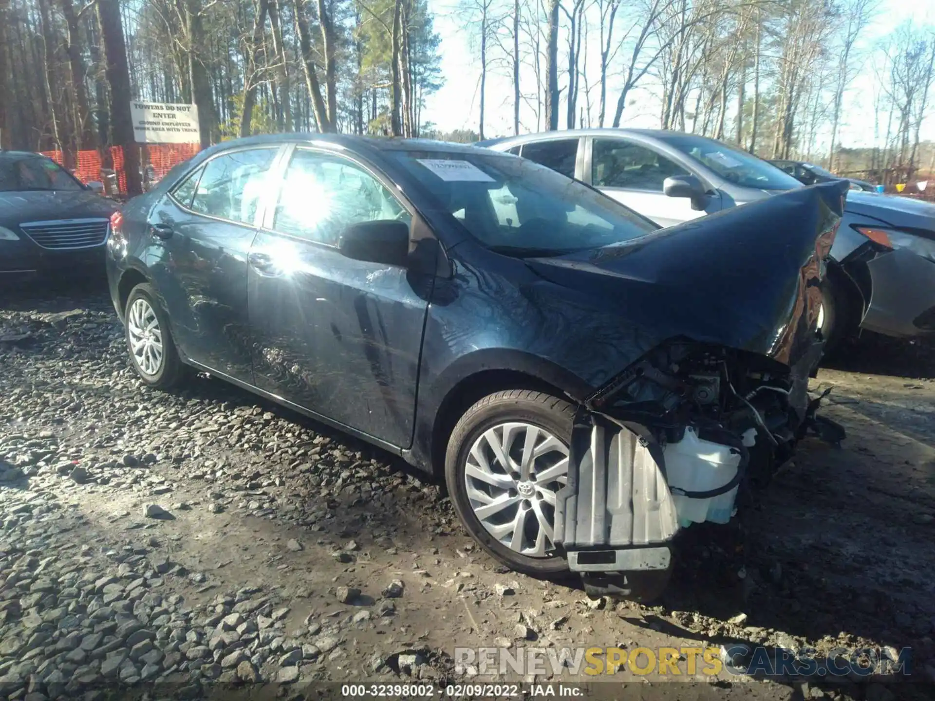 1 Photograph of a damaged car 2T1BURHE4KC137436 TOYOTA COROLLA 2019