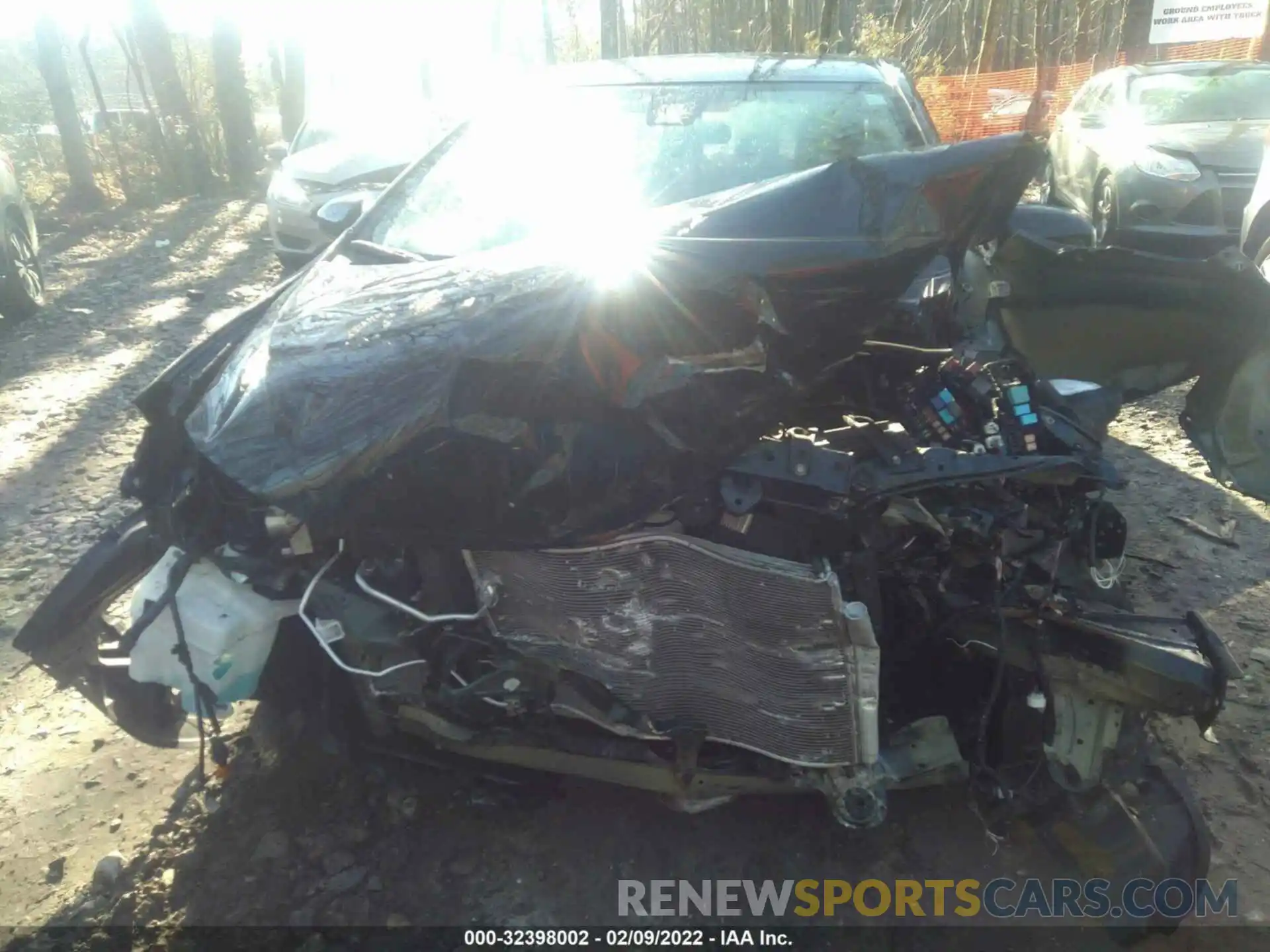 6 Photograph of a damaged car 2T1BURHE4KC137436 TOYOTA COROLLA 2019