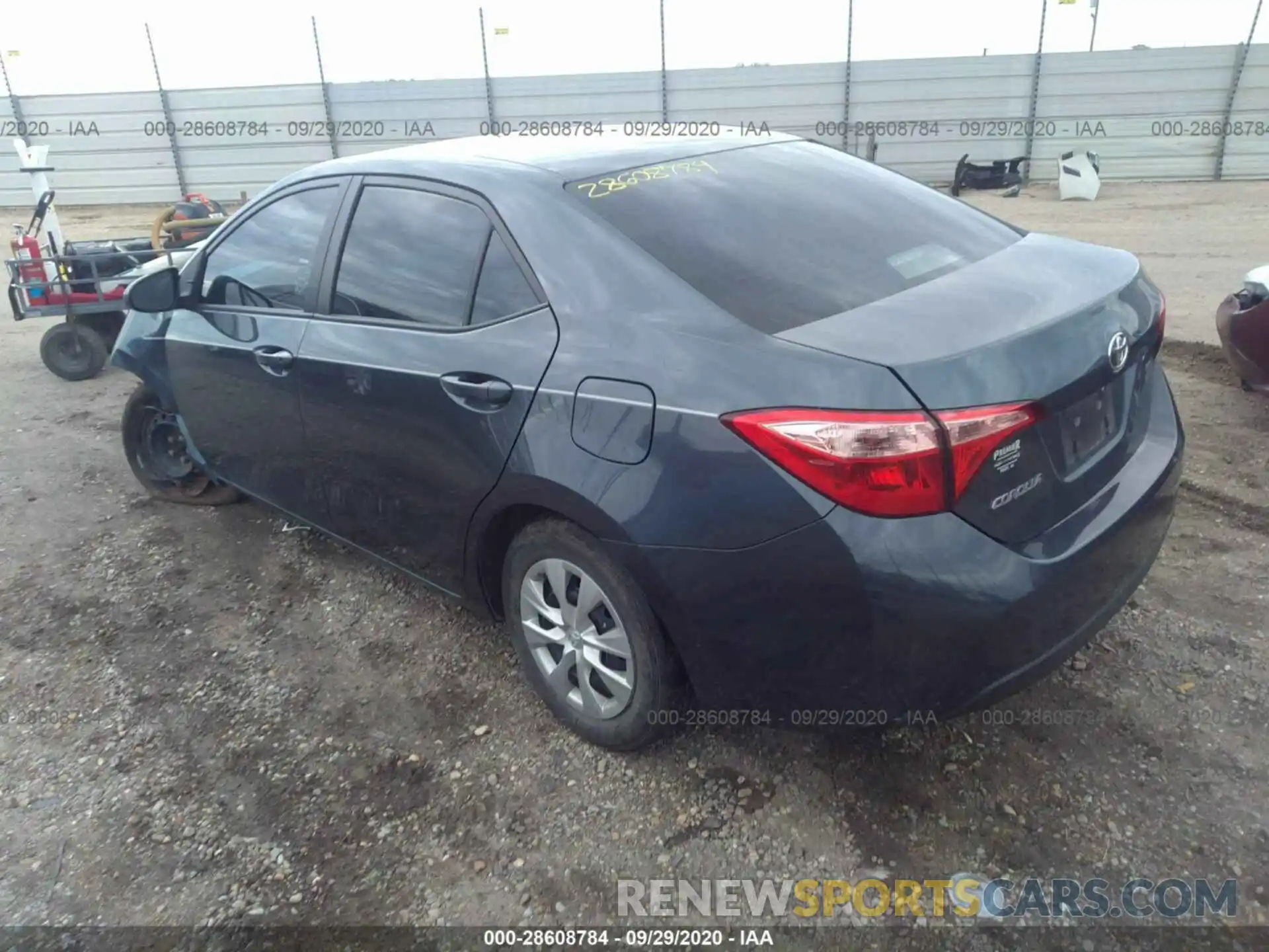 3 Photograph of a damaged car 2T1BURHE4KC138862 TOYOTA COROLLA 2019