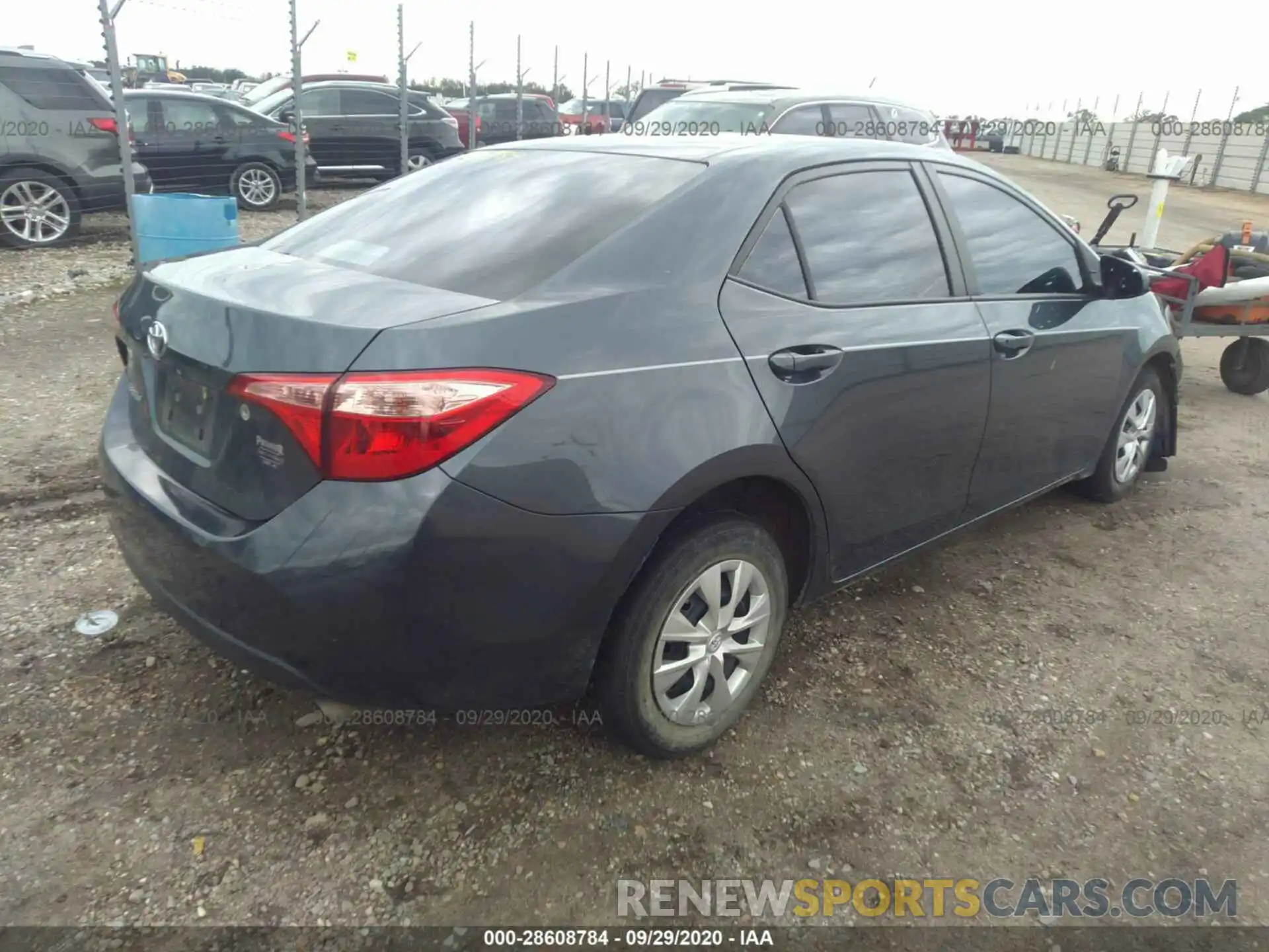 4 Photograph of a damaged car 2T1BURHE4KC138862 TOYOTA COROLLA 2019