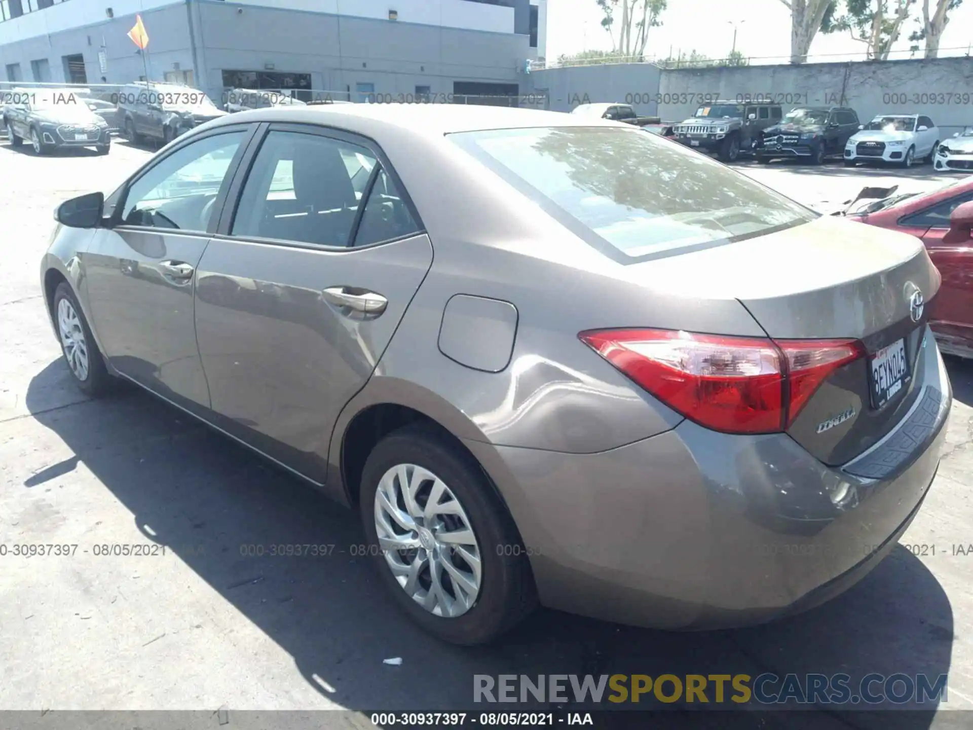 3 Photograph of a damaged car 2T1BURHE4KC139459 TOYOTA COROLLA 2019