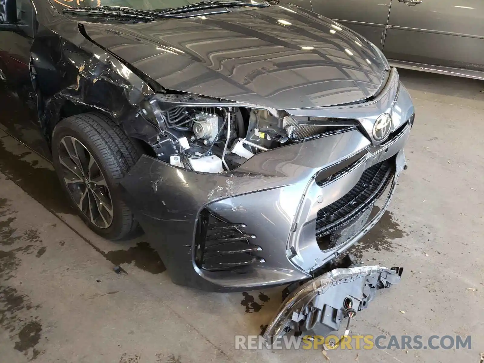 9 Photograph of a damaged car 2T1BURHE4KC140420 TOYOTA COROLLA 2019