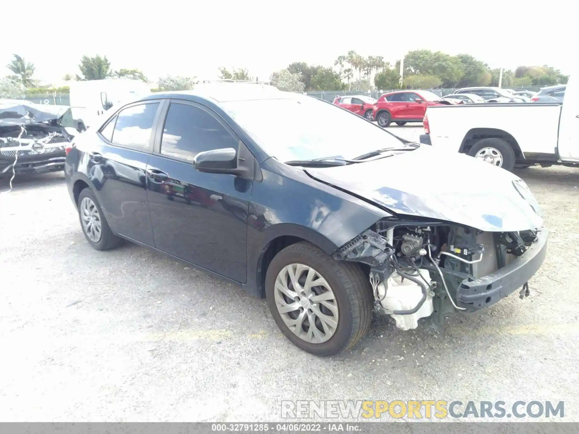 1 Photograph of a damaged car 2T1BURHE4KC141521 TOYOTA COROLLA 2019