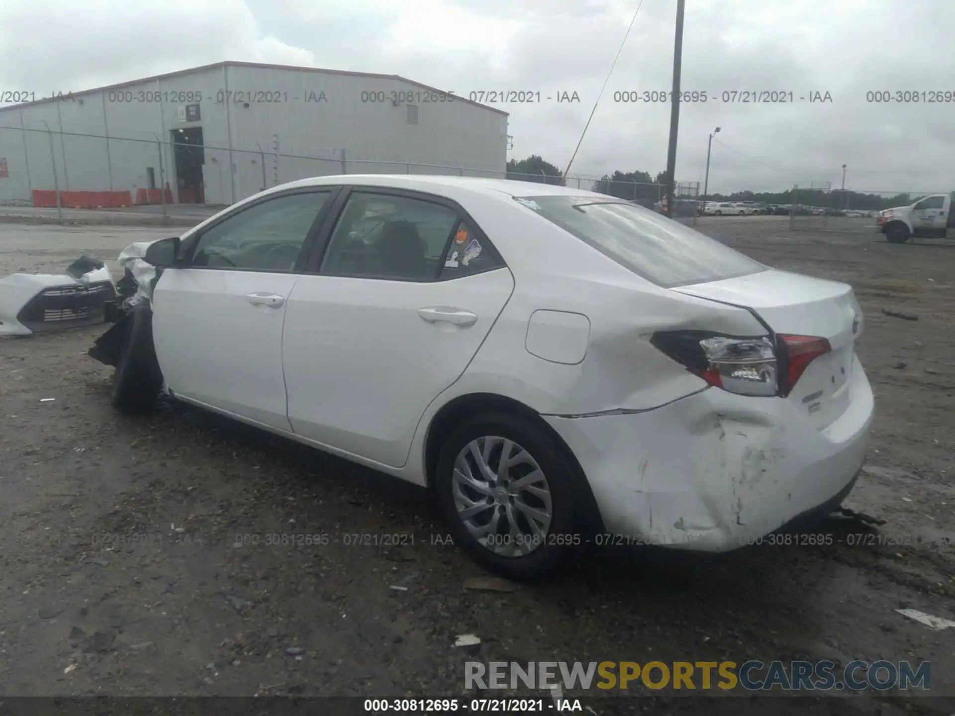 3 Photograph of a damaged car 2T1BURHE4KC141728 TOYOTA COROLLA 2019