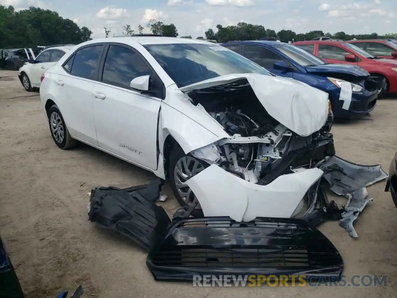 1 Photograph of a damaged car 2T1BURHE4KC142992 TOYOTA COROLLA 2019