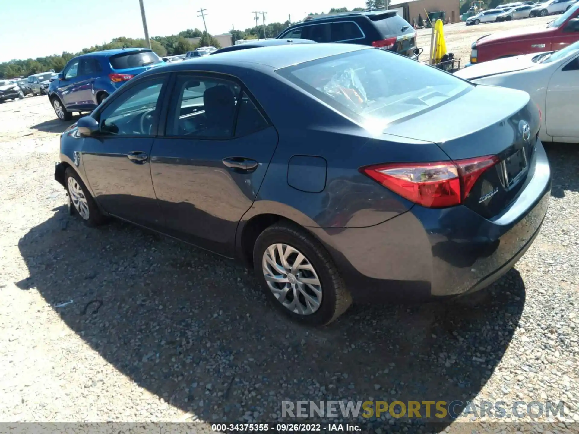 3 Photograph of a damaged car 2T1BURHE4KC143088 TOYOTA COROLLA 2019