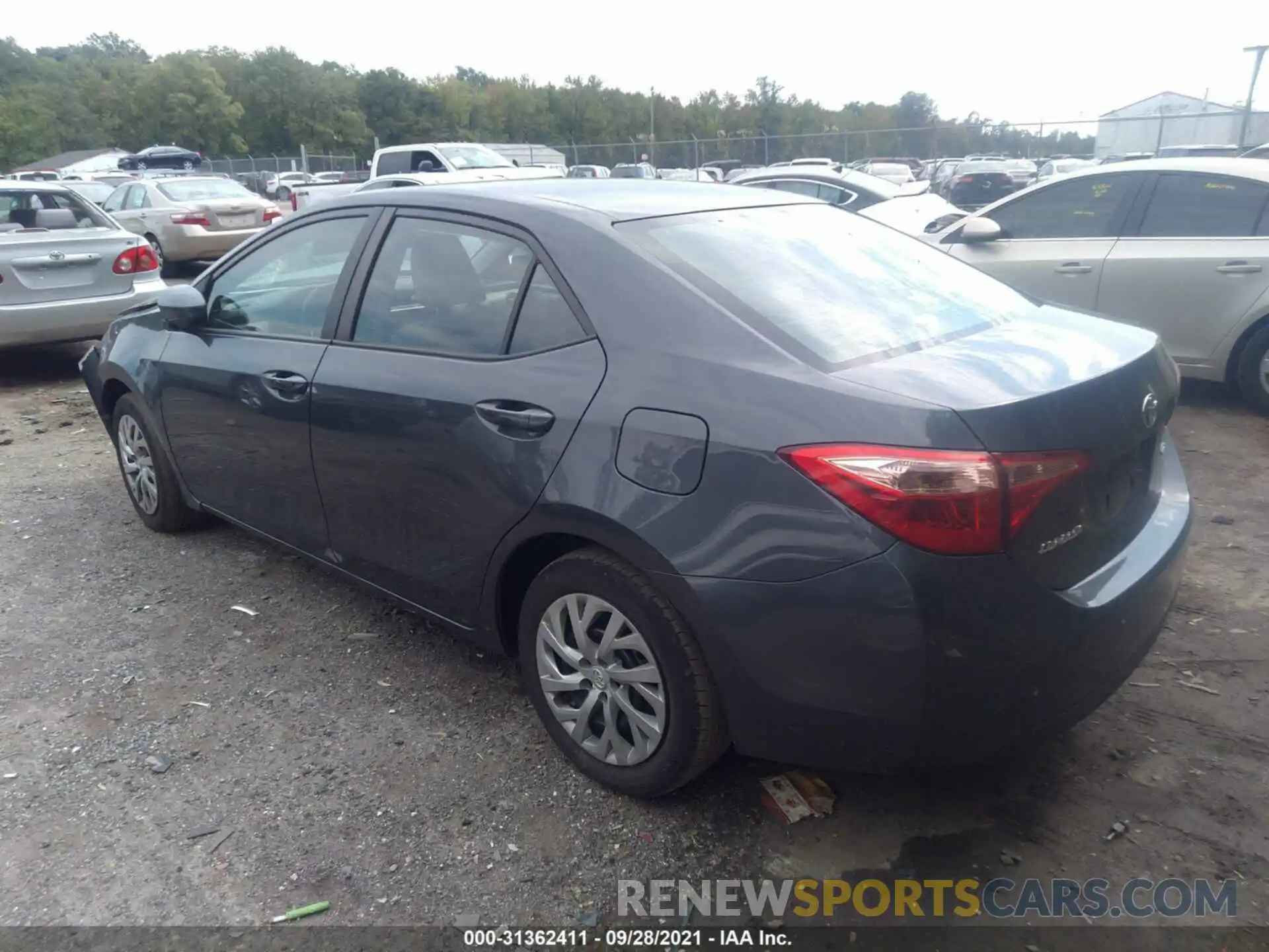 3 Photograph of a damaged car 2T1BURHE4KC143530 TOYOTA COROLLA 2019