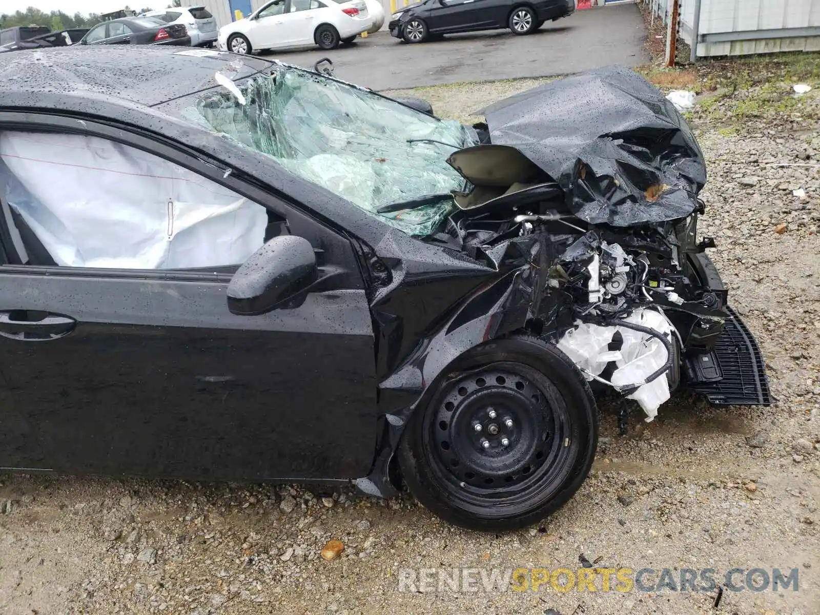 9 Photograph of a damaged car 2T1BURHE4KC143706 TOYOTA COROLLA 2019