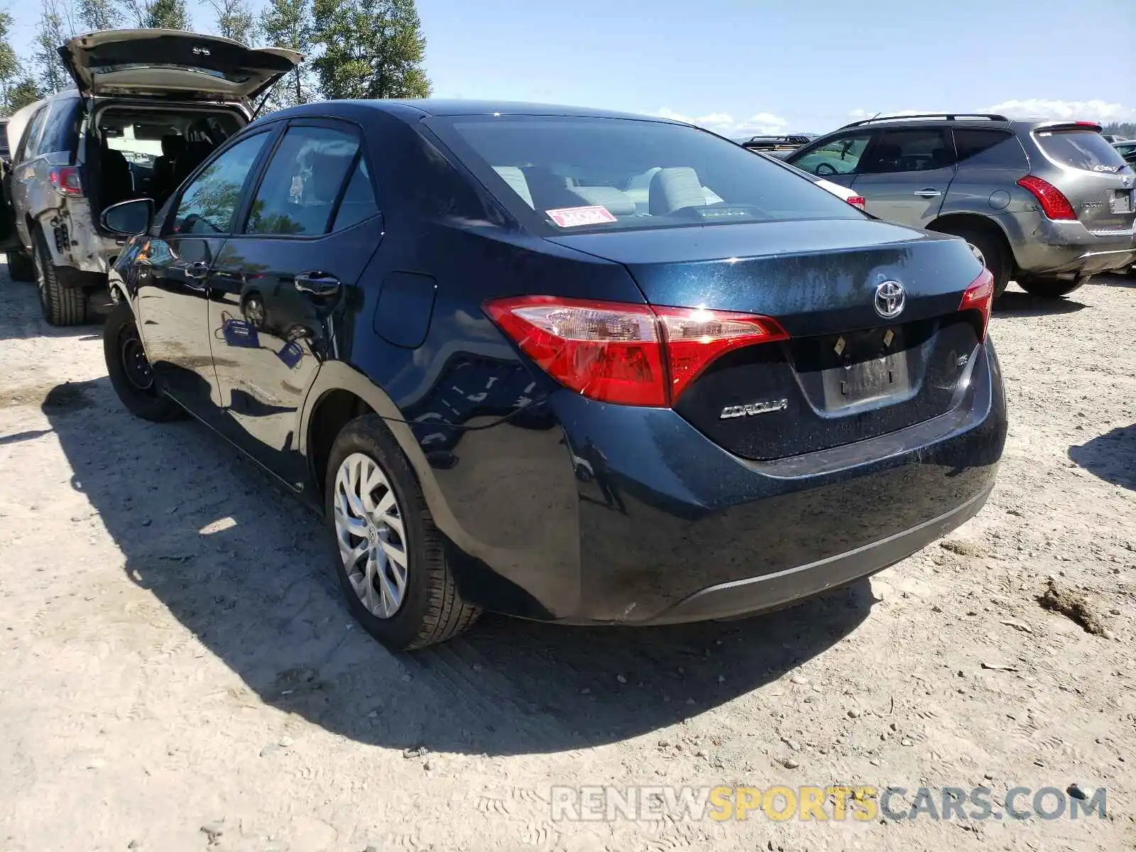 3 Photograph of a damaged car 2T1BURHE4KC143916 TOYOTA COROLLA 2019