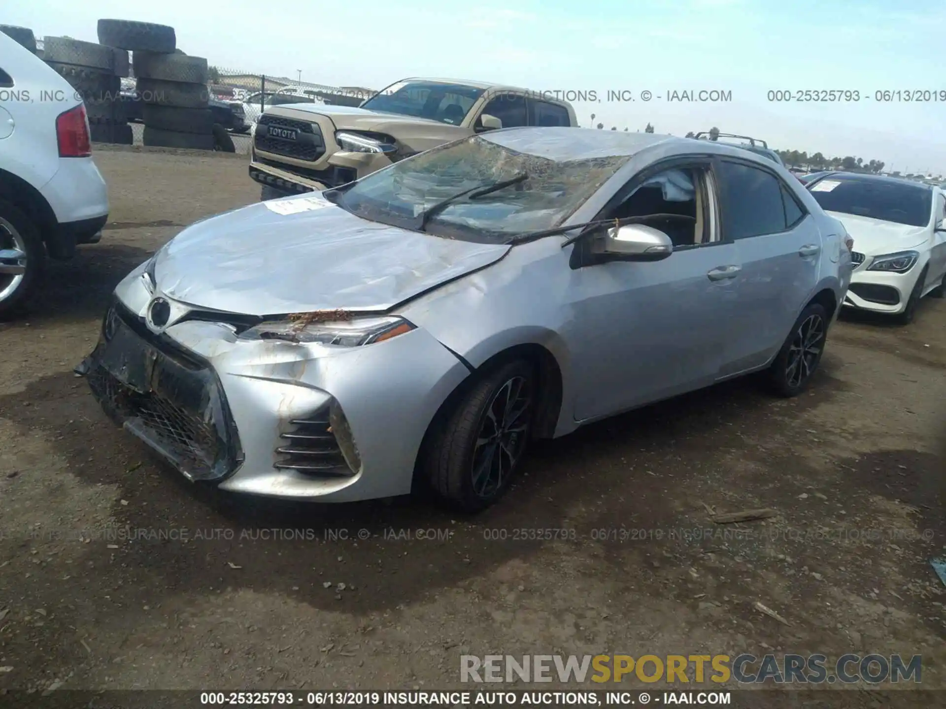 2 Photograph of a damaged car 2T1BURHE4KC145780 TOYOTA COROLLA 2019