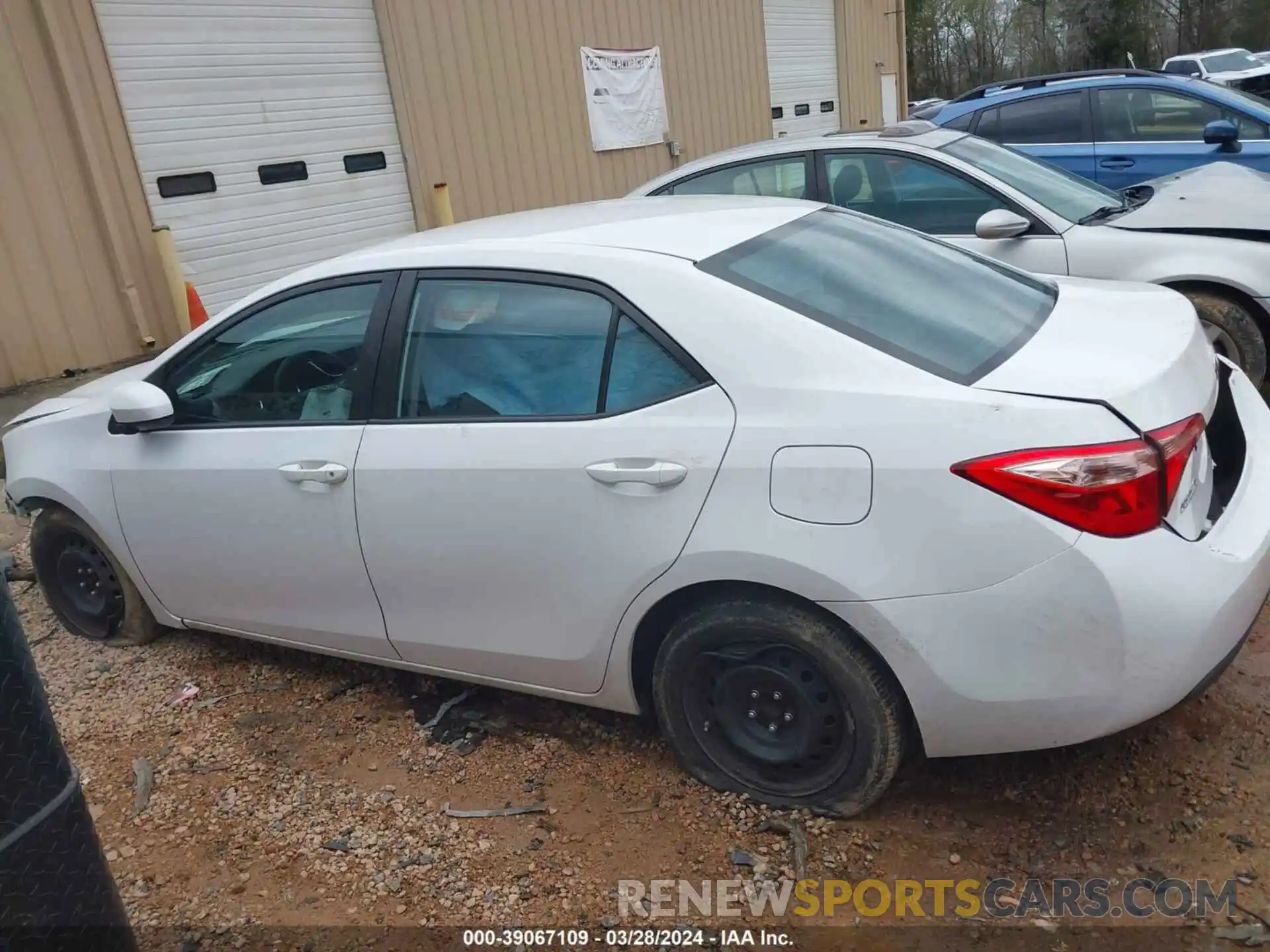 14 Photograph of a damaged car 2T1BURHE4KC146038 TOYOTA COROLLA 2019