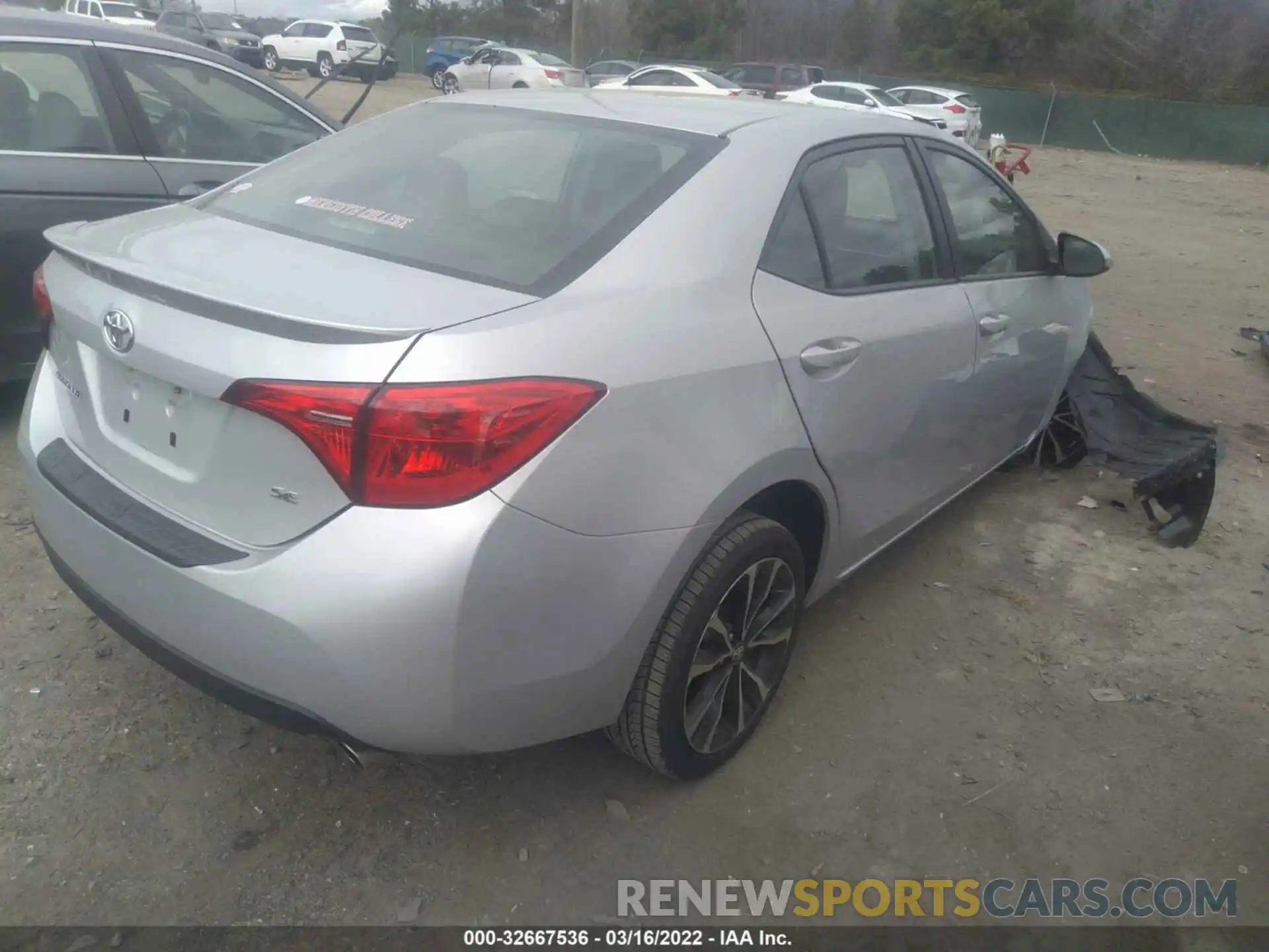 4 Photograph of a damaged car 2T1BURHE4KC146296 TOYOTA COROLLA 2019