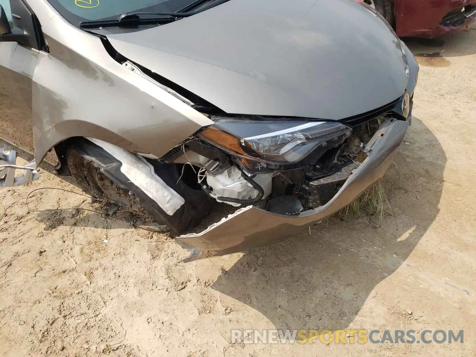 9 Photograph of a damaged car 2T1BURHE4KC146928 TOYOTA COROLLA 2019