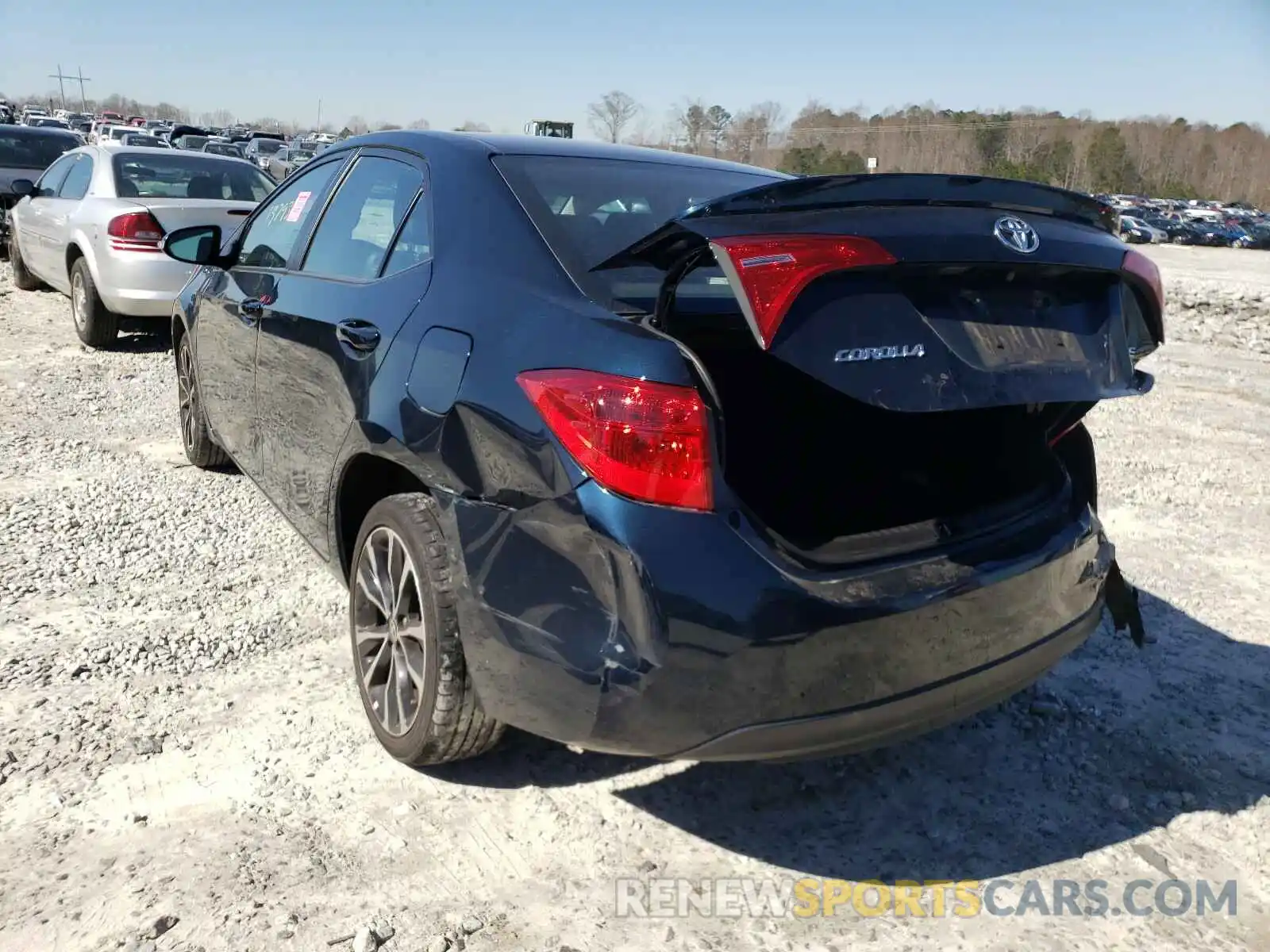 3 Photograph of a damaged car 2T1BURHE4KC146976 TOYOTA COROLLA 2019