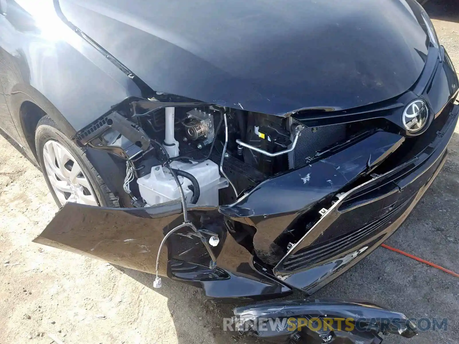 9 Photograph of a damaged car 2T1BURHE4KC147061 TOYOTA COROLLA 2019