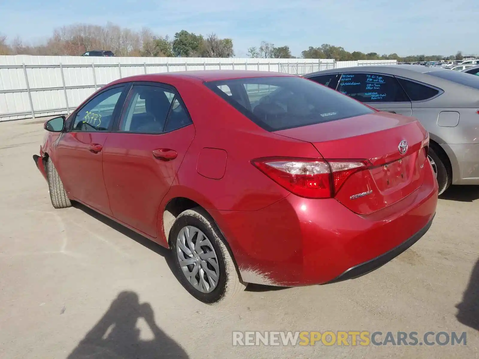 3 Photograph of a damaged car 2T1BURHE4KC149568 TOYOTA COROLLA 2019