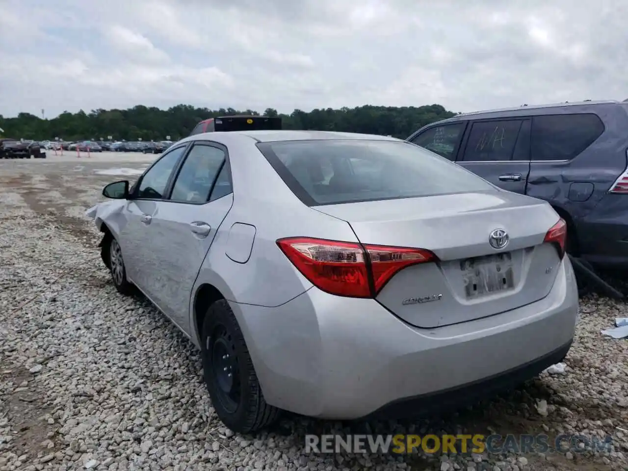 3 Photograph of a damaged car 2T1BURHE4KC149618 TOYOTA COROLLA 2019