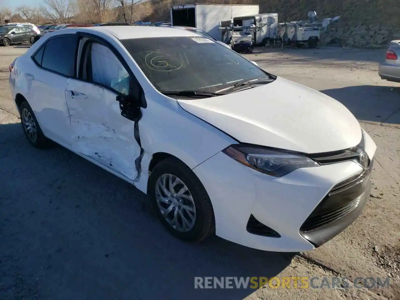 1 Photograph of a damaged car 2T1BURHE4KC149781 TOYOTA COROLLA 2019