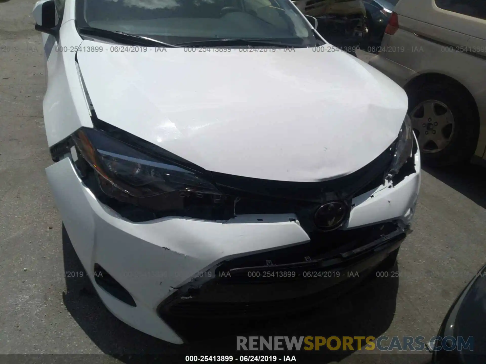 6 Photograph of a damaged car 2T1BURHE4KC150137 TOYOTA COROLLA 2019