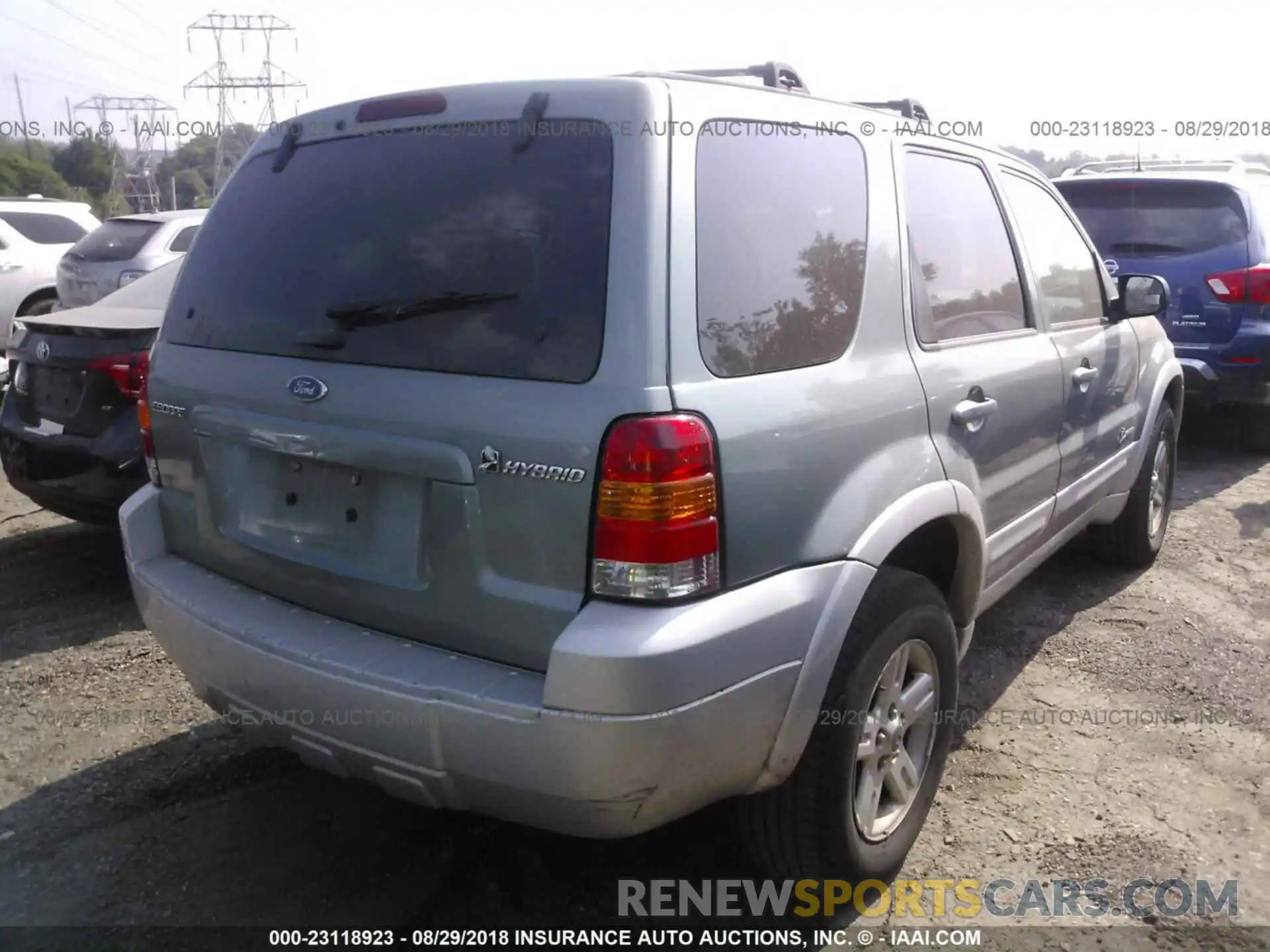 4 Photograph of a damaged car 2T1BURHE4KC150333 TOYOTA COROLLA 2019