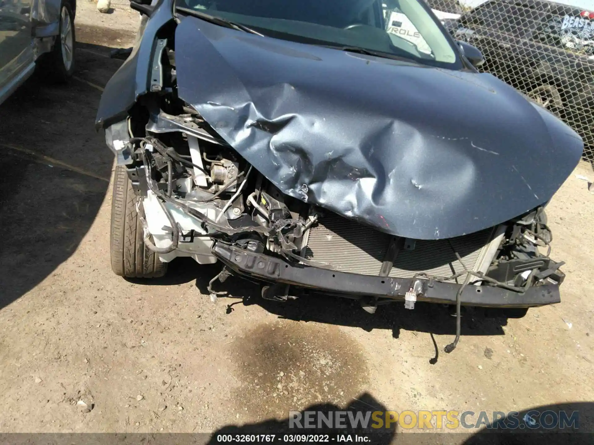 6 Photograph of a damaged car 2T1BURHE4KC150901 TOYOTA COROLLA 2019