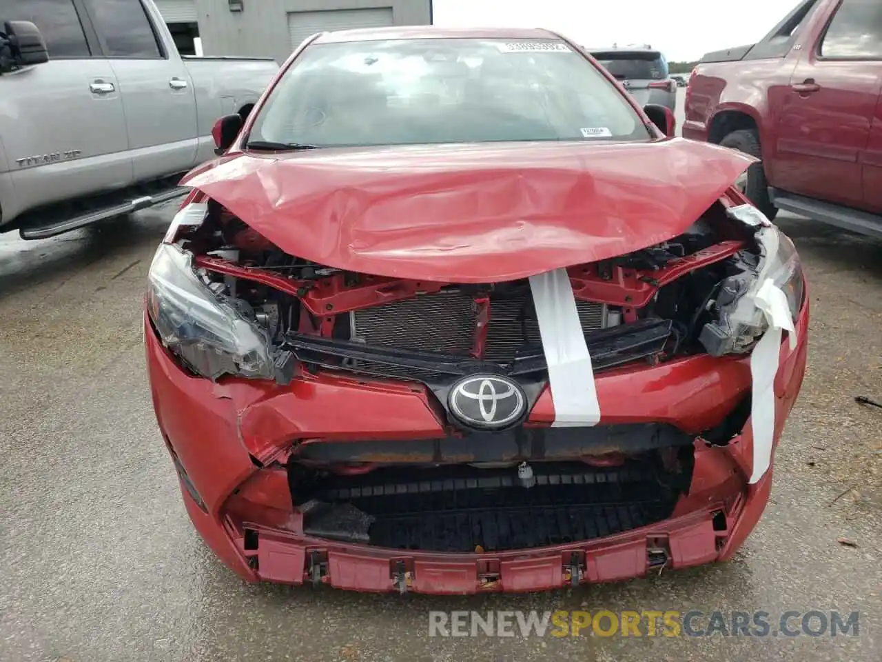 9 Photograph of a damaged car 2T1BURHE4KC151627 TOYOTA COROLLA 2019