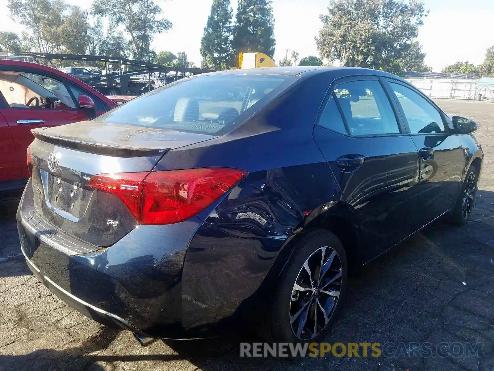 4 Photograph of a damaged car 2T1BURHE4KC151725 TOYOTA COROLLA 2019