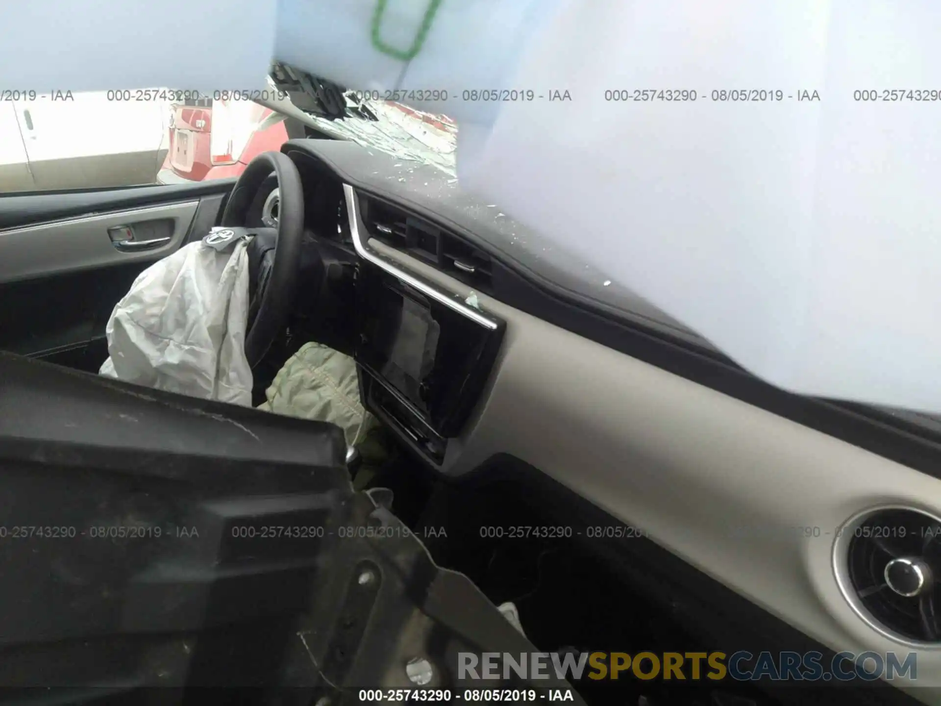 5 Photograph of a damaged car 2T1BURHE4KC152311 TOYOTA COROLLA 2019