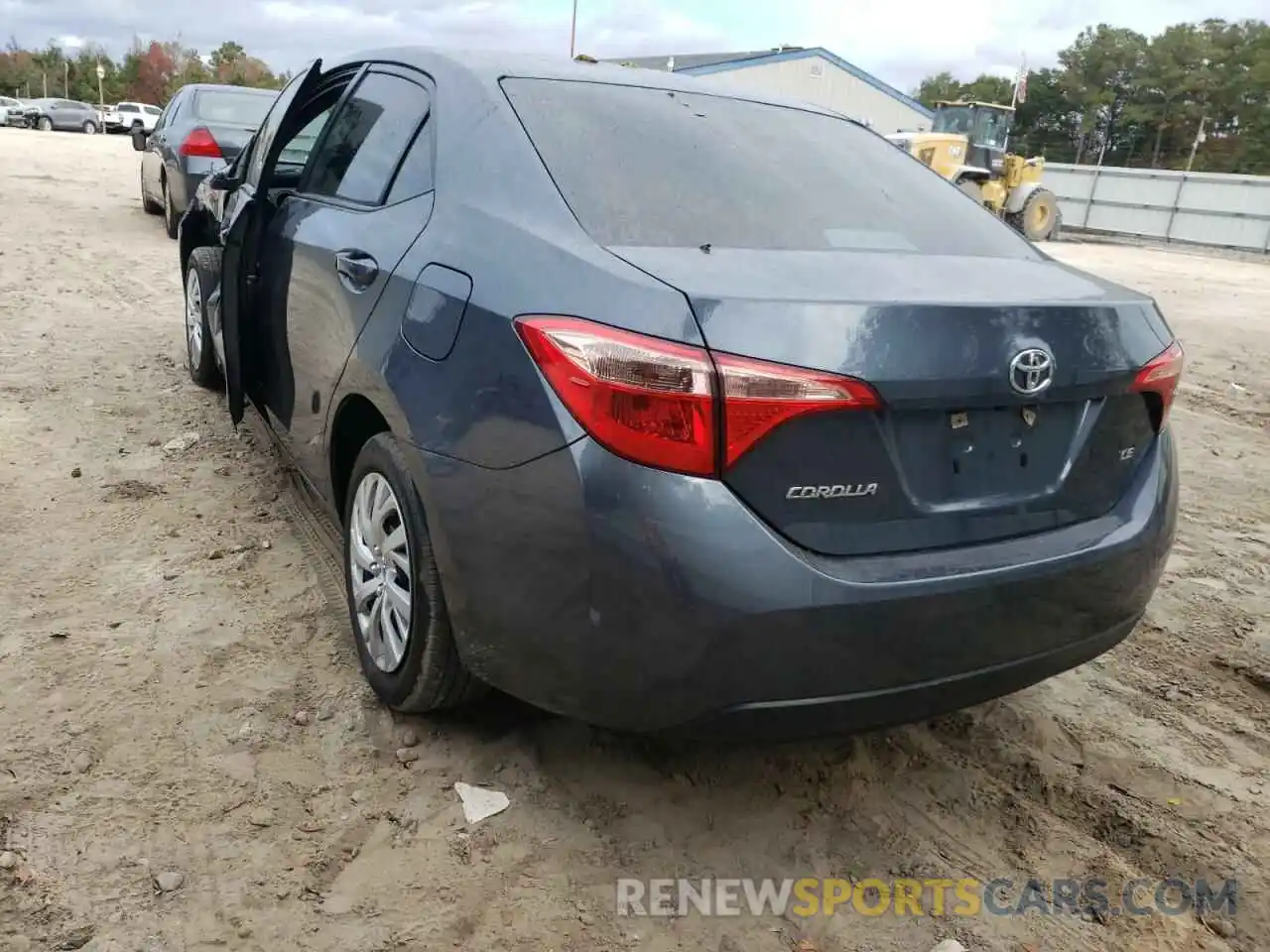 3 Photograph of a damaged car 2T1BURHE4KC152504 TOYOTA COROLLA 2019