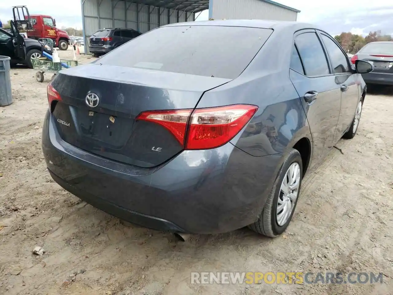 4 Photograph of a damaged car 2T1BURHE4KC152504 TOYOTA COROLLA 2019