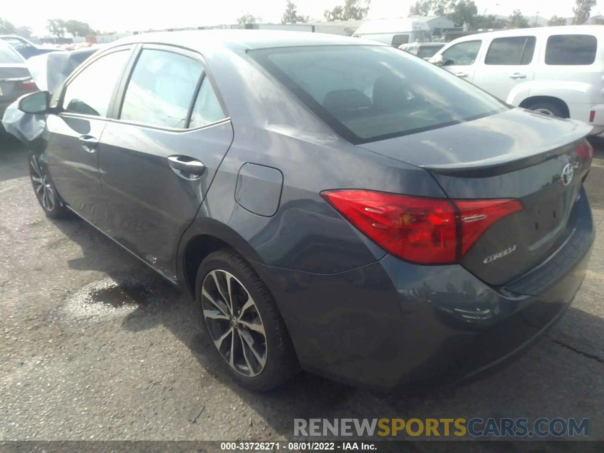 3 Photograph of a damaged car 2T1BURHE4KC152664 TOYOTA COROLLA 2019