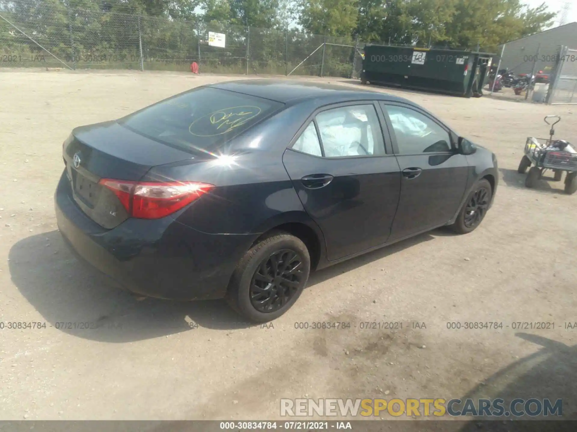 4 Photograph of a damaged car 2T1BURHE4KC152793 TOYOTA COROLLA 2019