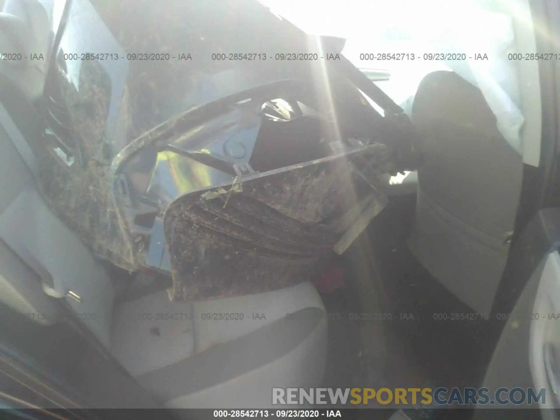 8 Фотография поврежденного автомобиля 2T1BURHE4KC153877 TOYOTA COROLLA 2019