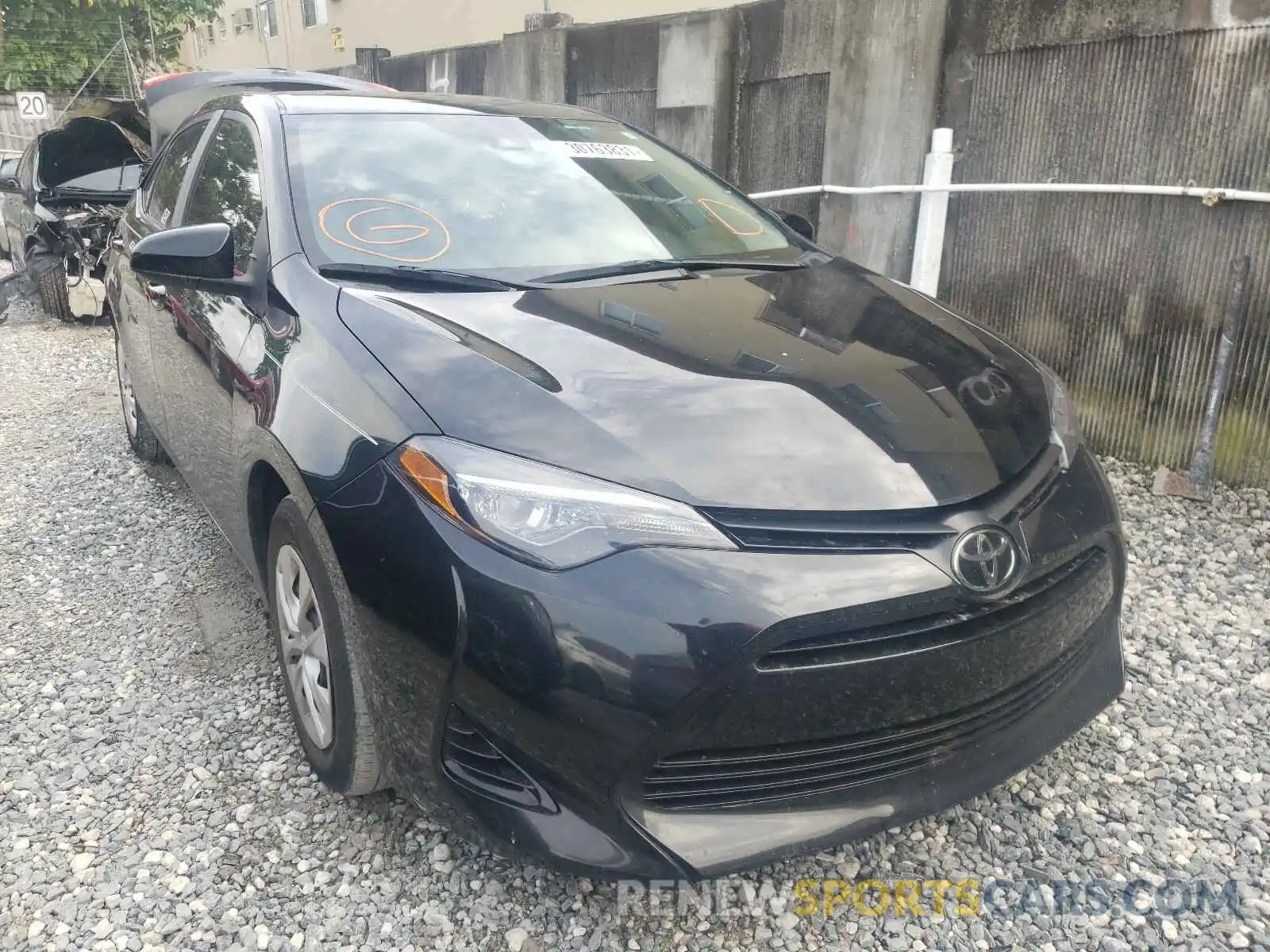 1 Photograph of a damaged car 2T1BURHE4KC154656 TOYOTA COROLLA 2019