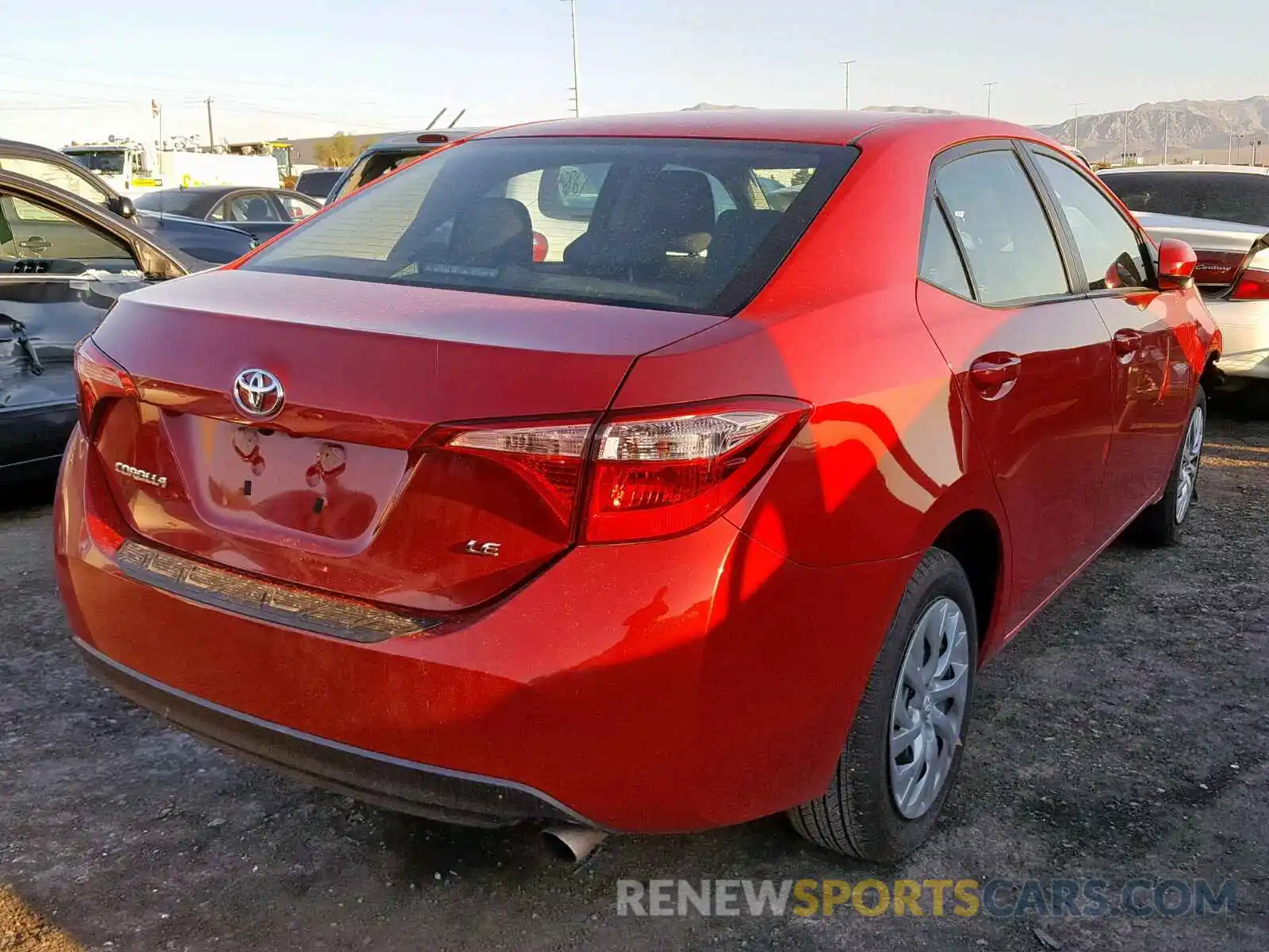 4 Photograph of a damaged car 2T1BURHE4KC156360 TOYOTA COROLLA 2019