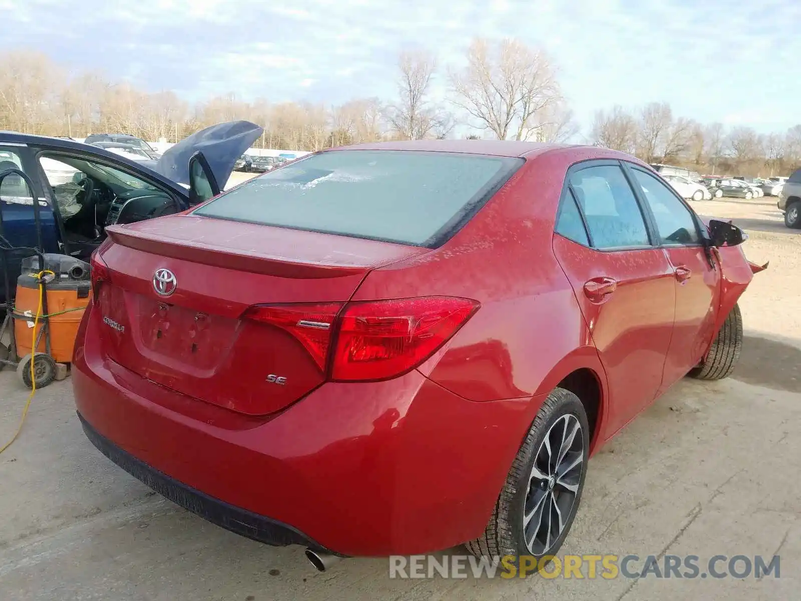 4 Photograph of a damaged car 2T1BURHE4KC156505 TOYOTA COROLLA 2019