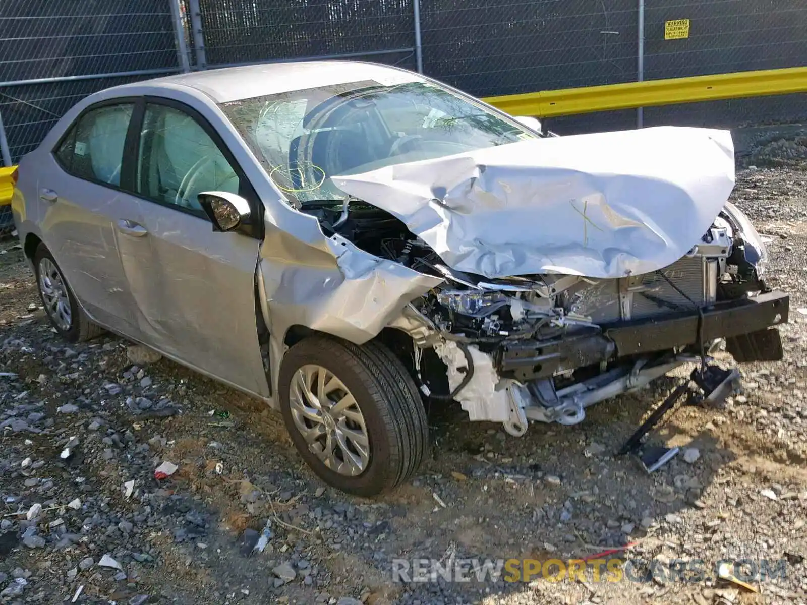 1 Photograph of a damaged car 2T1BURHE4KC156519 TOYOTA COROLLA 2019