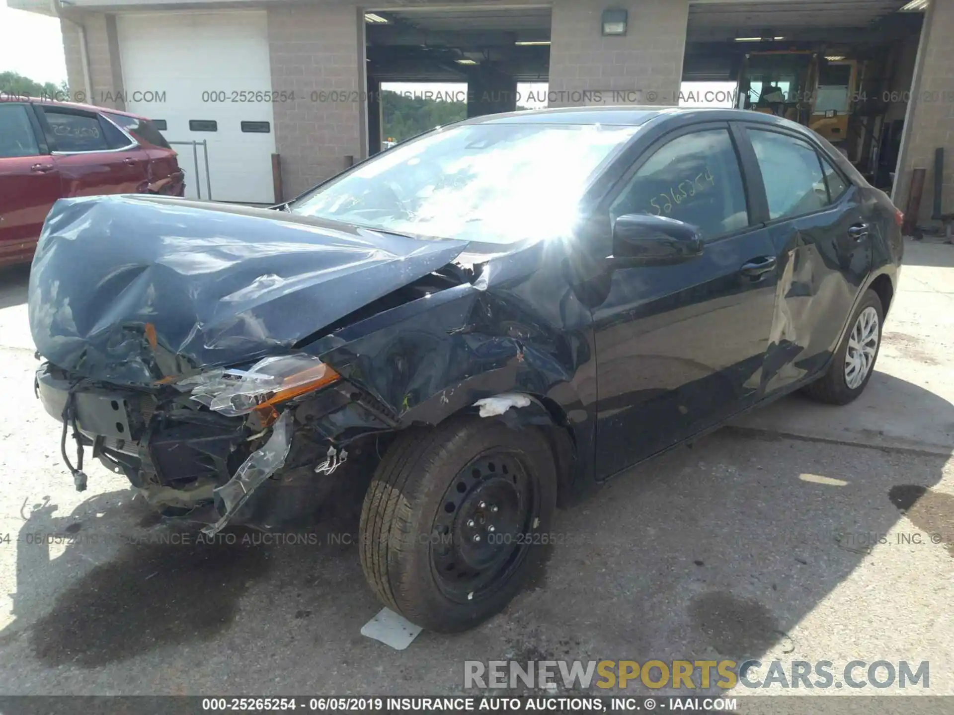 2 Photograph of a damaged car 2T1BURHE4KC157041 TOYOTA COROLLA 2019