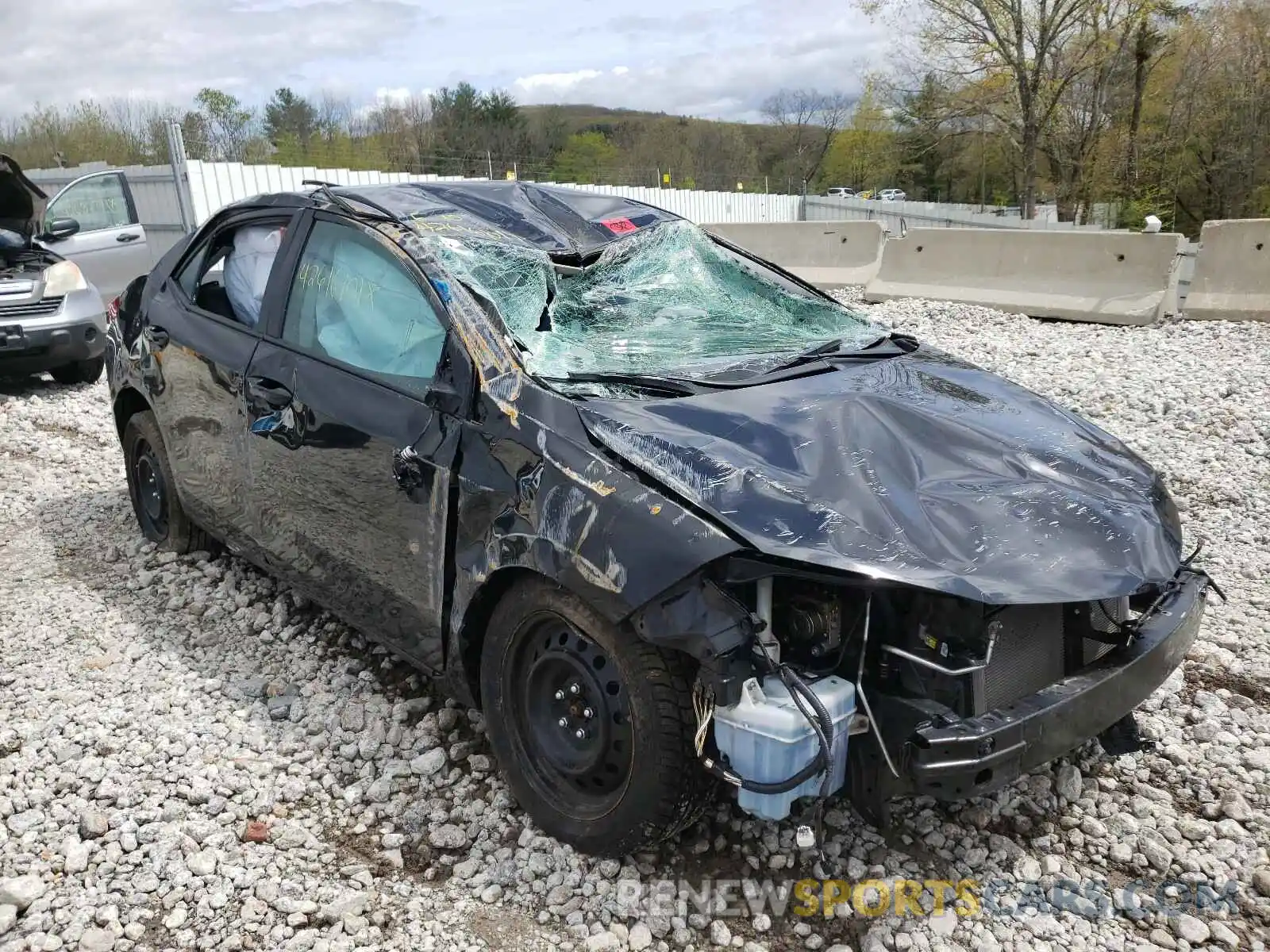 9 Photograph of a damaged car 2T1BURHE4KC157699 TOYOTA COROLLA 2019