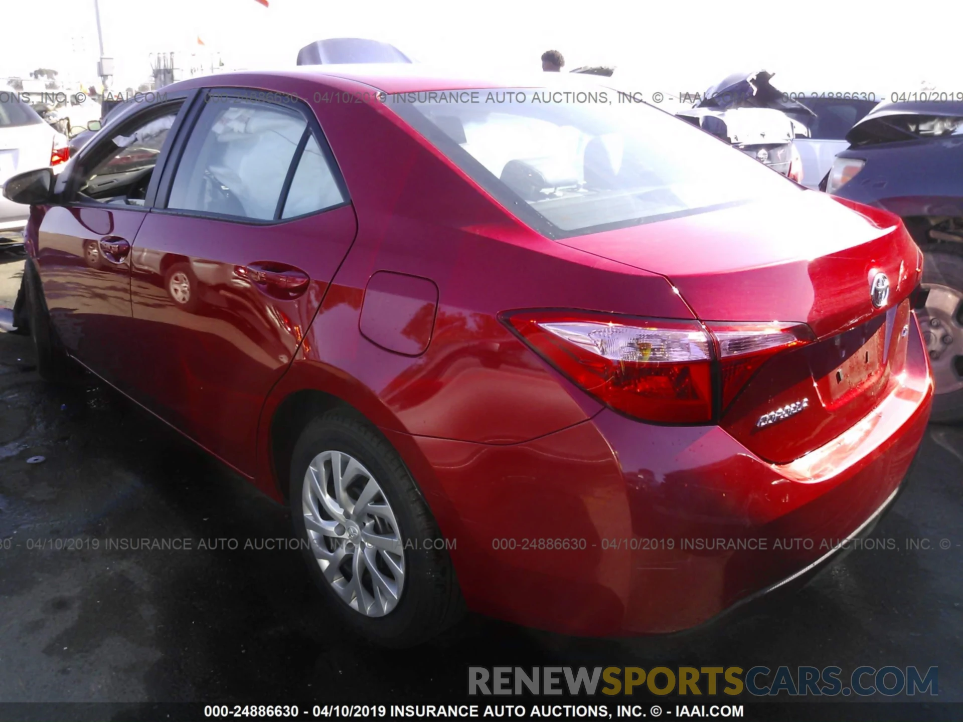 3 Photograph of a damaged car 2T1BURHE4KC159453 TOYOTA COROLLA 2019