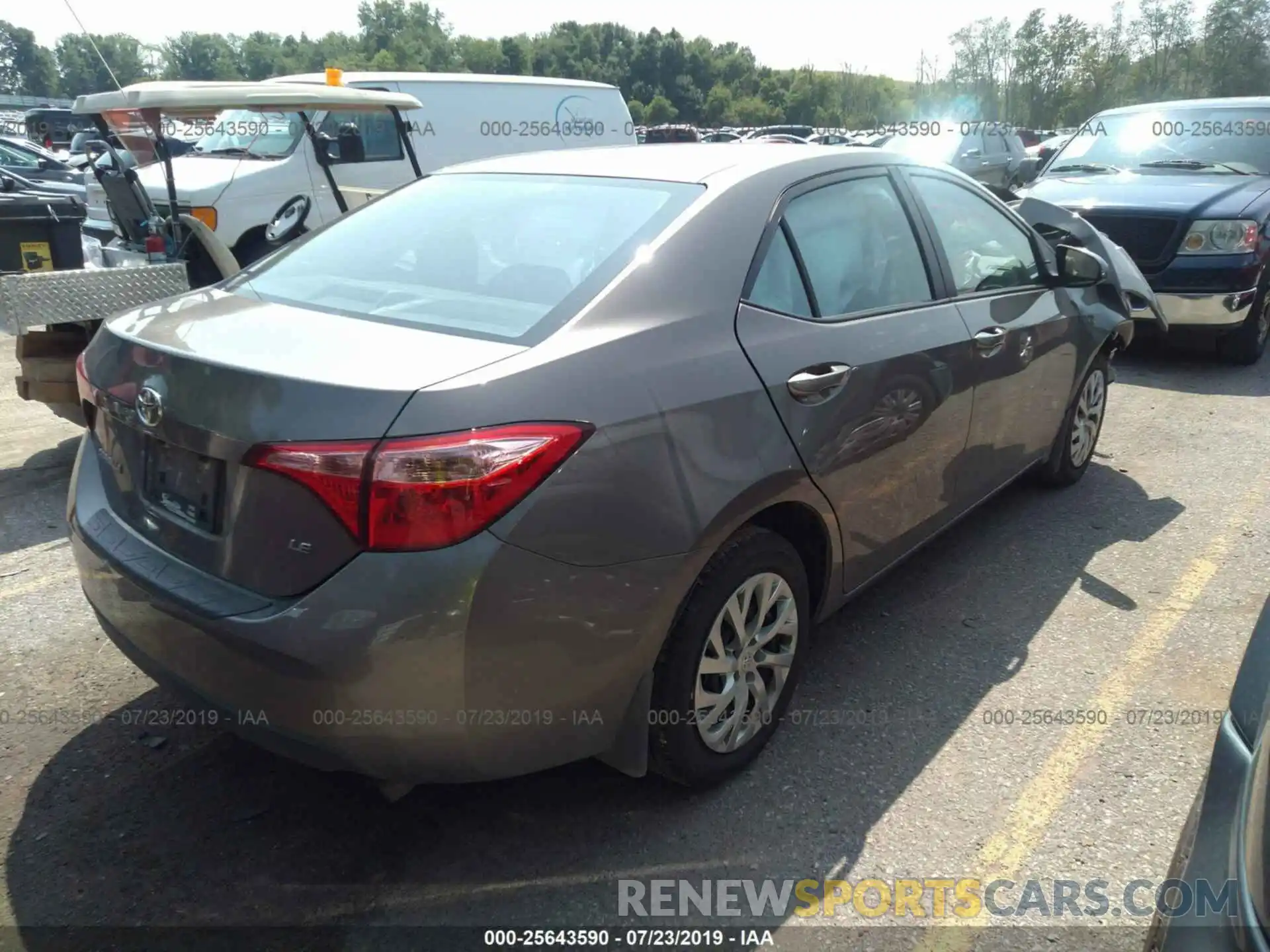 4 Photograph of a damaged car 2T1BURHE4KC159811 TOYOTA COROLLA 2019